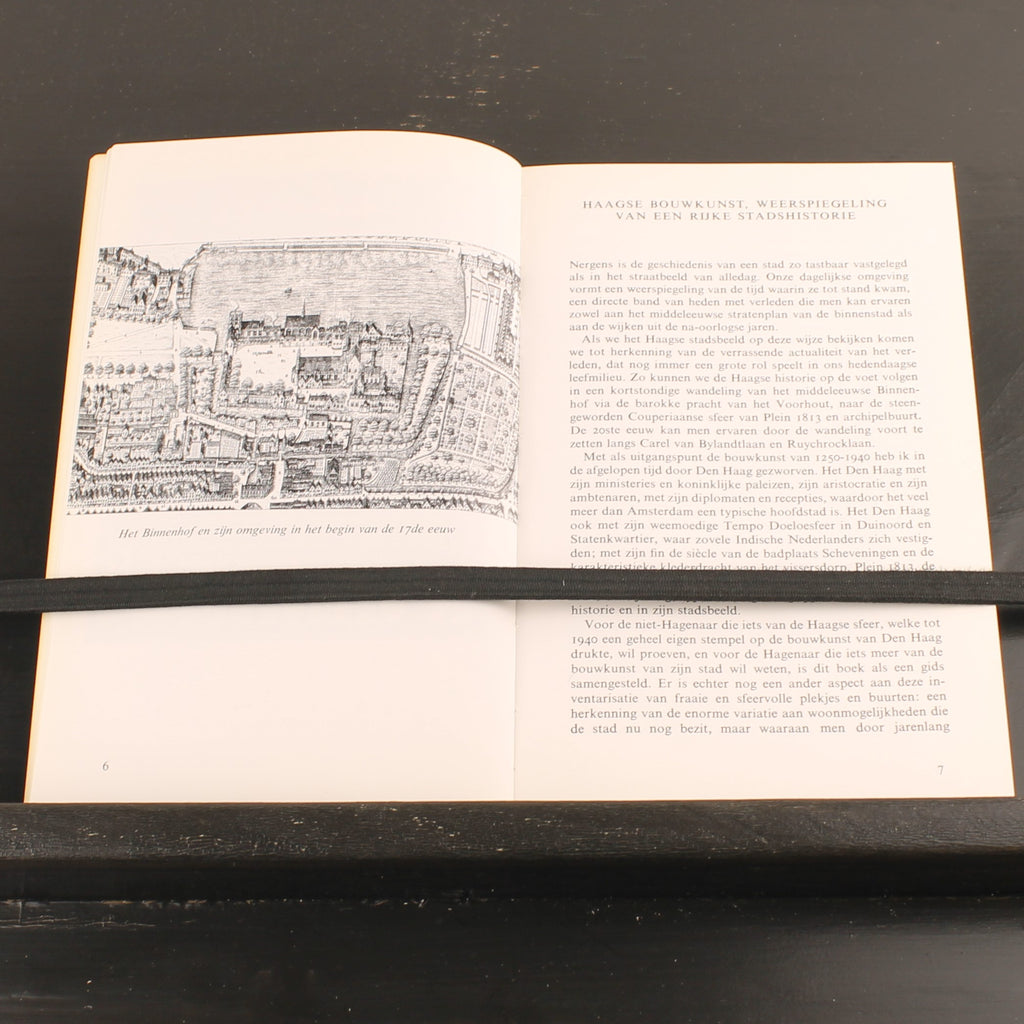 Haagse Huizen en Gebouwen – 7 Eeuwen Bouwkunst – H.J.F. de Roy van Zuydewijn – Vintage Jaren ’70