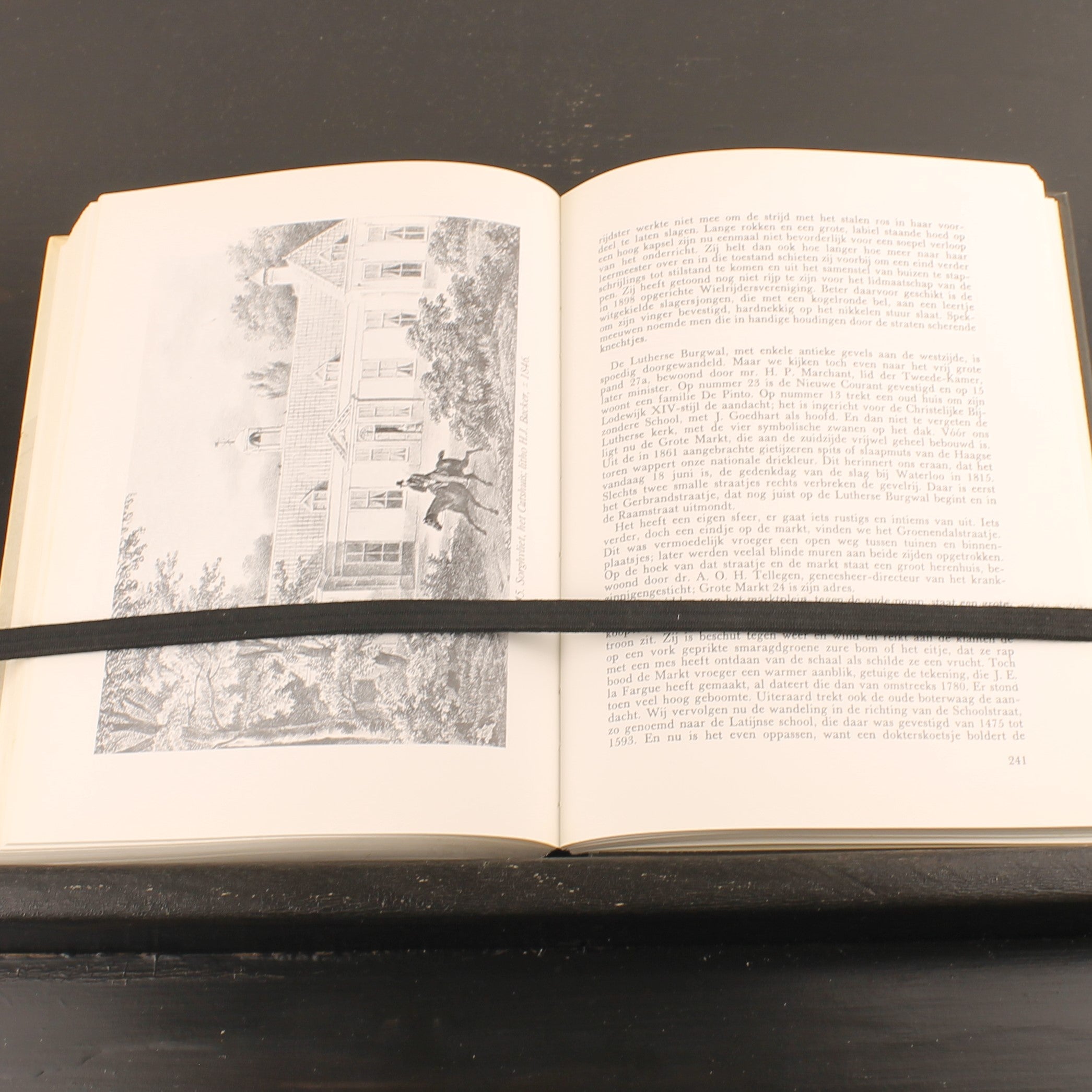 Promenades dans le vieux La Haye – Johan Schwencke – Europese Bibliotheek 1980 – Relié toilé