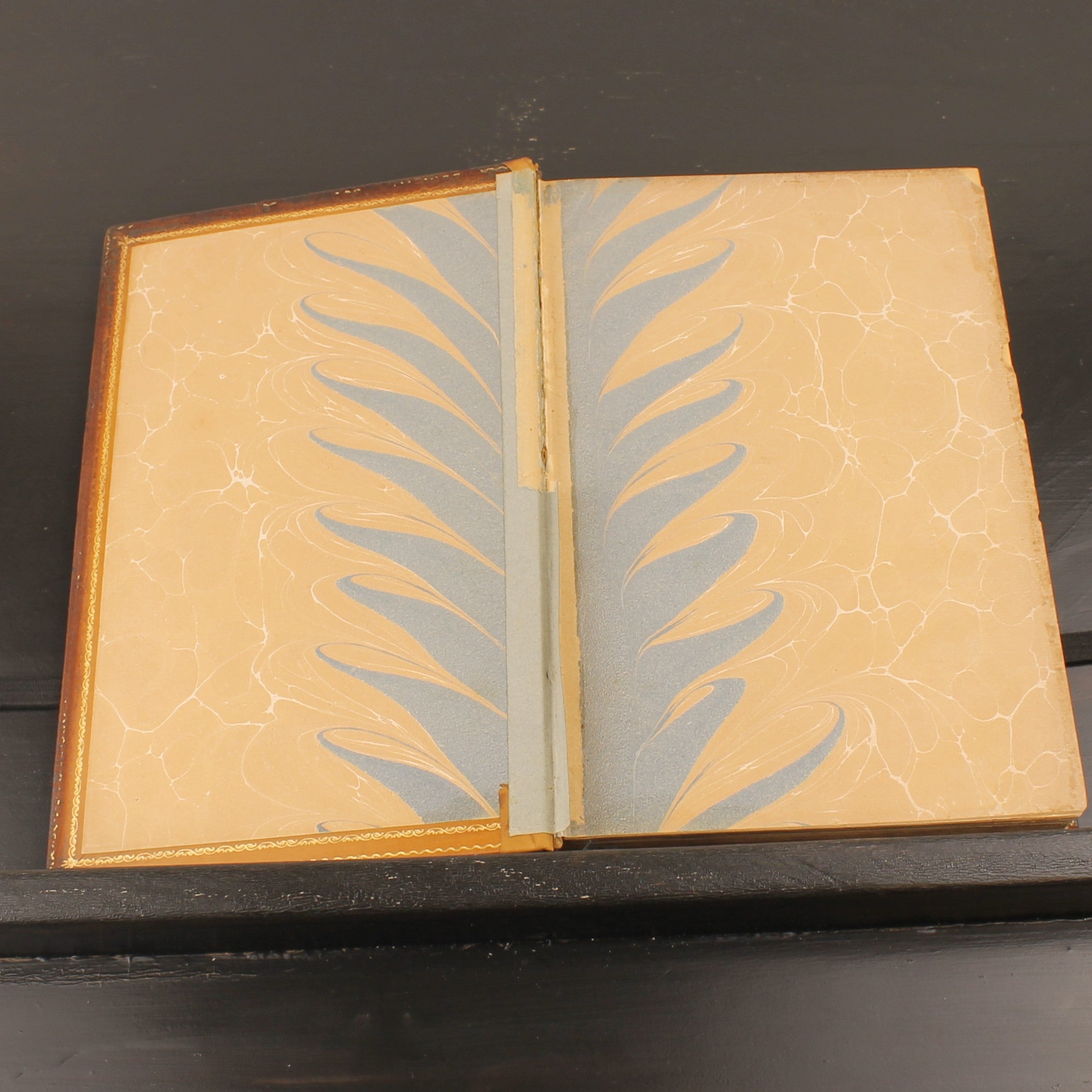 The Comic History of England (1864) – Set victorien en 2 volumes avec eaux-fortes coloriées – John Leech – Antique