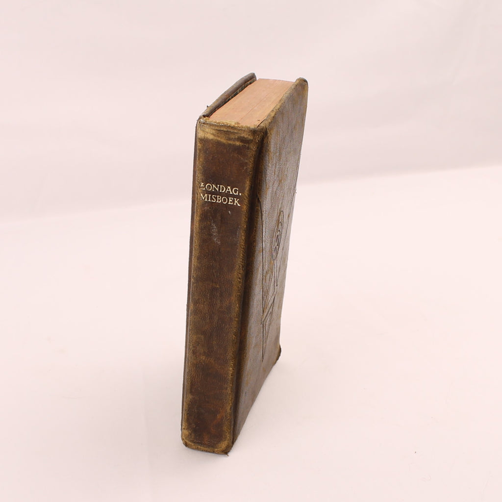P. Flavianus - Roman Catholic Sunday Missal - Leather Edition - 1946