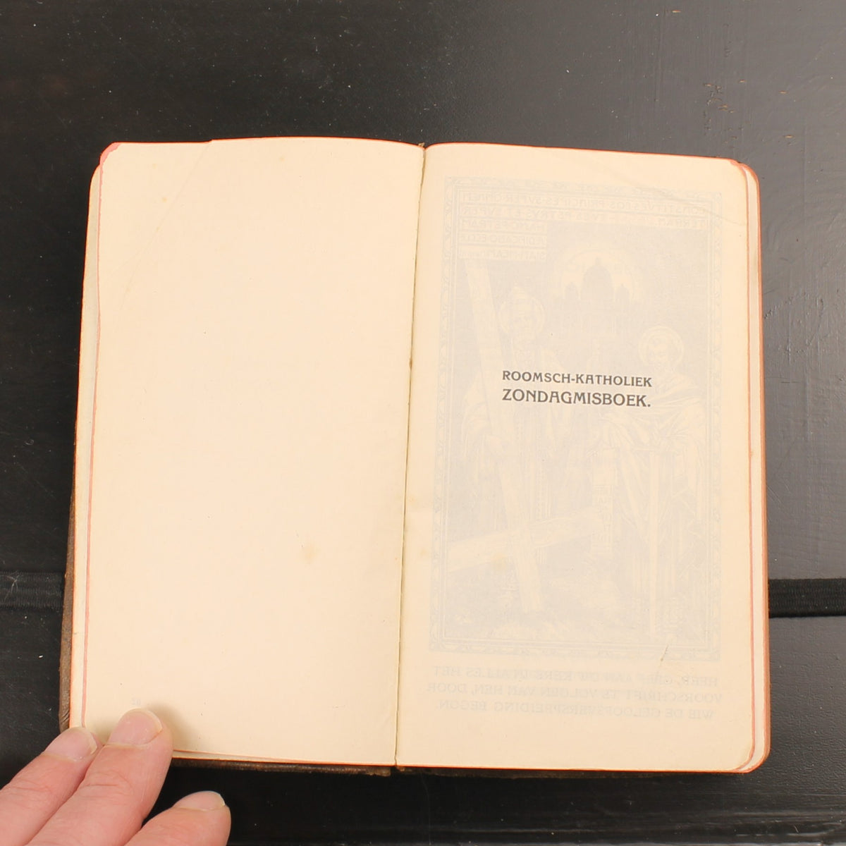 P. Flavianus - Roman Catholic Sunday Missal - Leather Edition - 1946