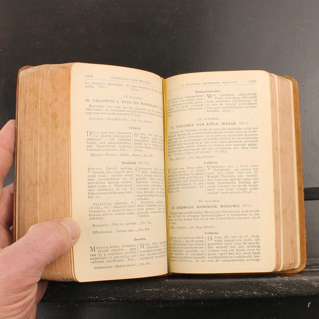 Libro de la Misa Diaria Completa y Vespertal - Peeters, Van Cauwenberg & O'Connor - Turnhout c. 1940
