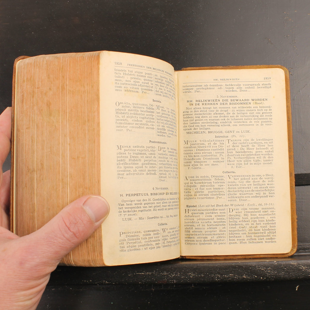 Libro de la Misa Diaria Completa y Vespertal - Peeters, Van Cauwenberg & O'Connor - Turnhout c. 1940