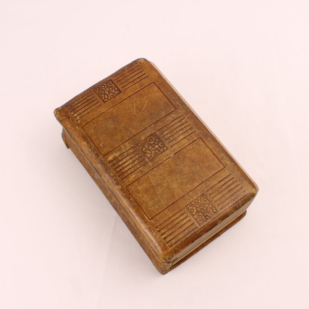 Libro de la Misa Diaria Completa y Vespertal - Peeters, Van Cauwenberg & O'Connor - Turnhout c. 1940