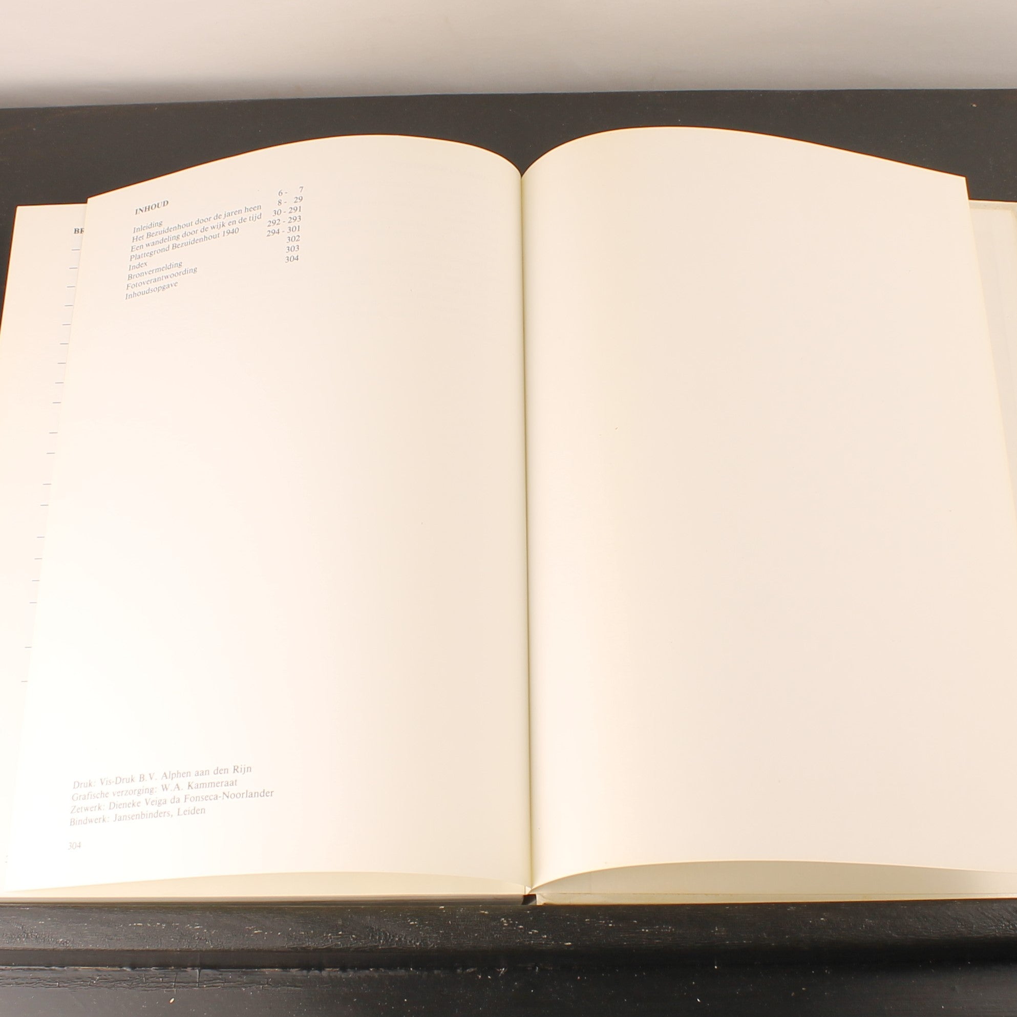 Bezuidenhout 1985 – The Hague Neighbourhood History & WWII – Hardcover