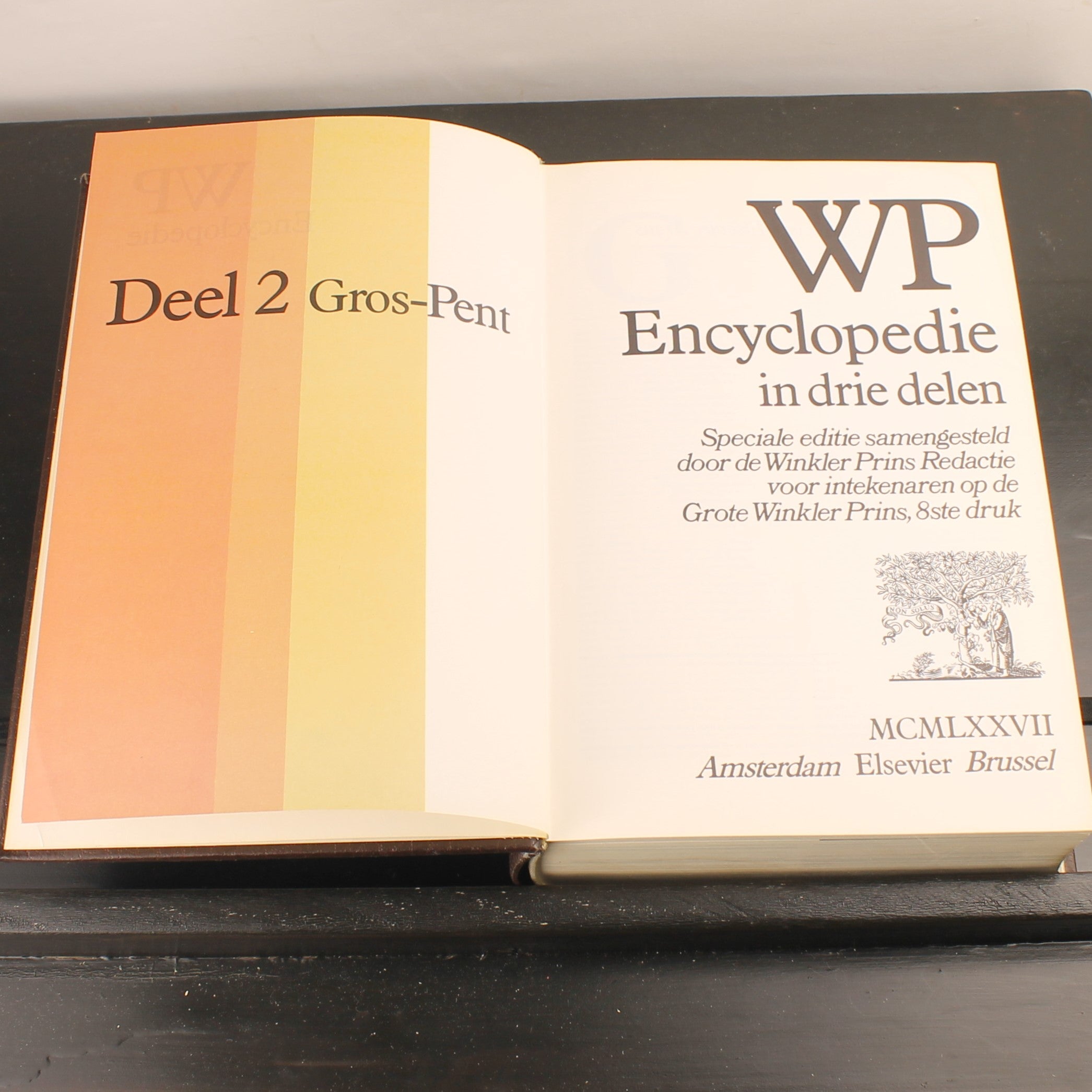WP Encyclopedie Deel 2 (1967) – Winkler Prins – Vintage Jaren ’60 – Elsevier
