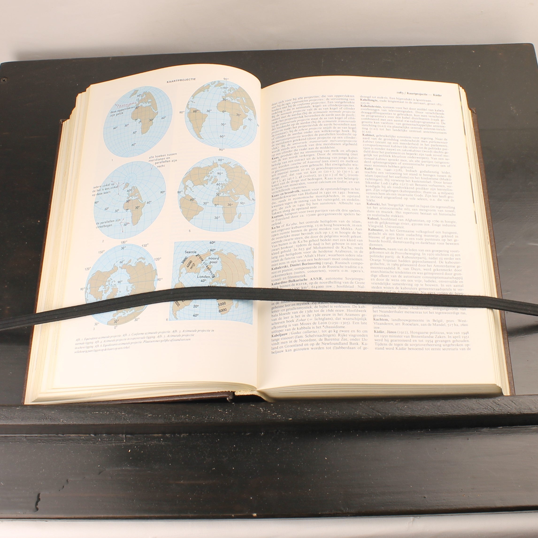 WP Encyclopedie Deel 2 (1967) – Winkler Prins – Vintage Jaren ’60 – Elsevier