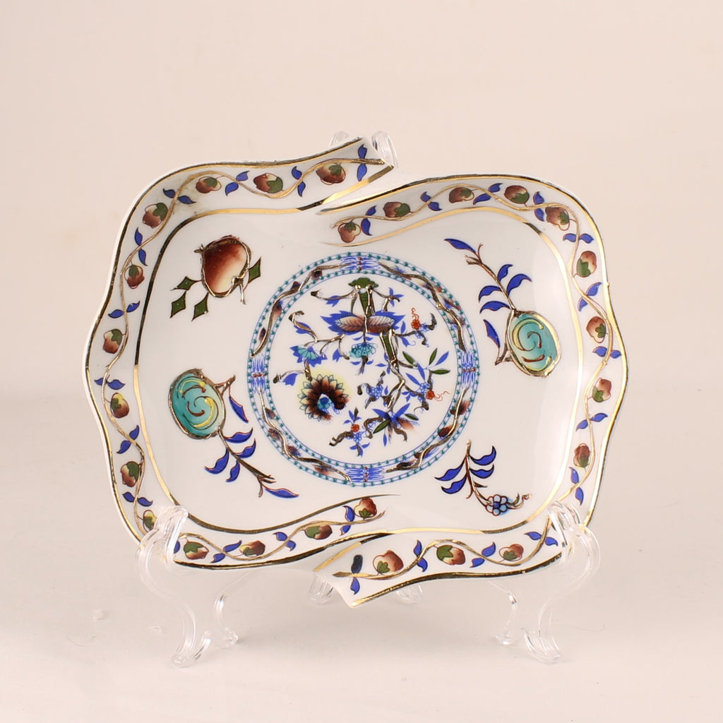 Coupe décorative en porcelaine à décor floral et aviaire asiatique