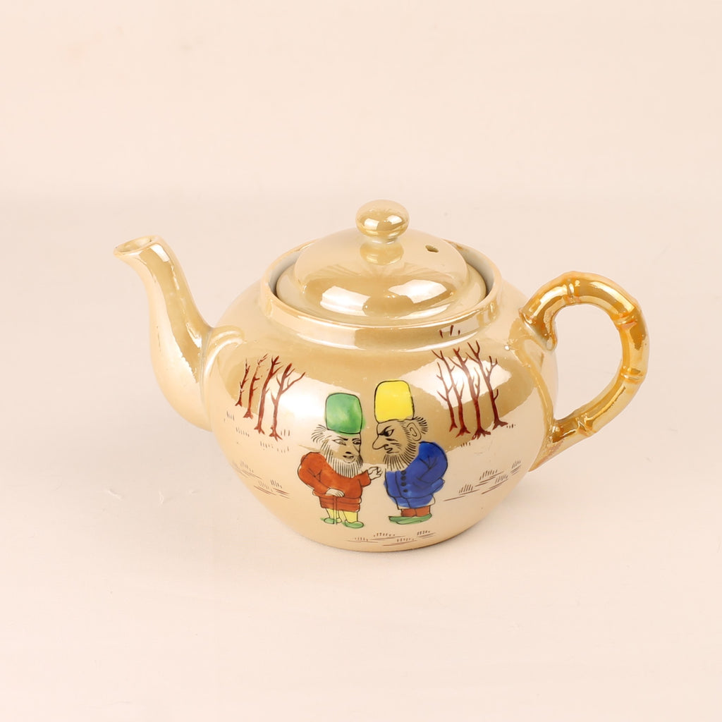 Japanese Teapot with Figural Decor | ca. 1920–1940
