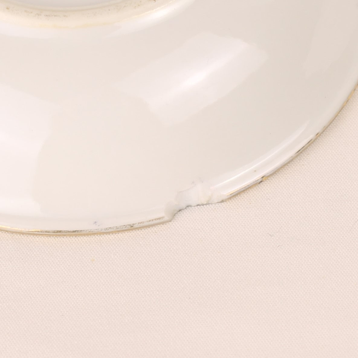 Antique Chinese Famille Rose Plate with Qianlong Seal Mark | ca. 1900