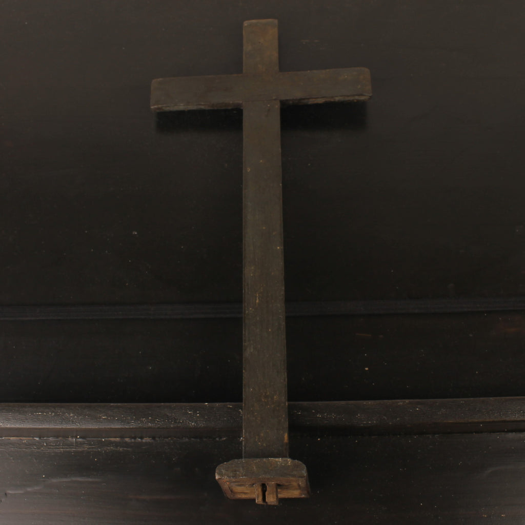 Crucifix en Bois Fin Ancien avec Corpus en Métal Foncé – env. 1880-1920 – 34 cm