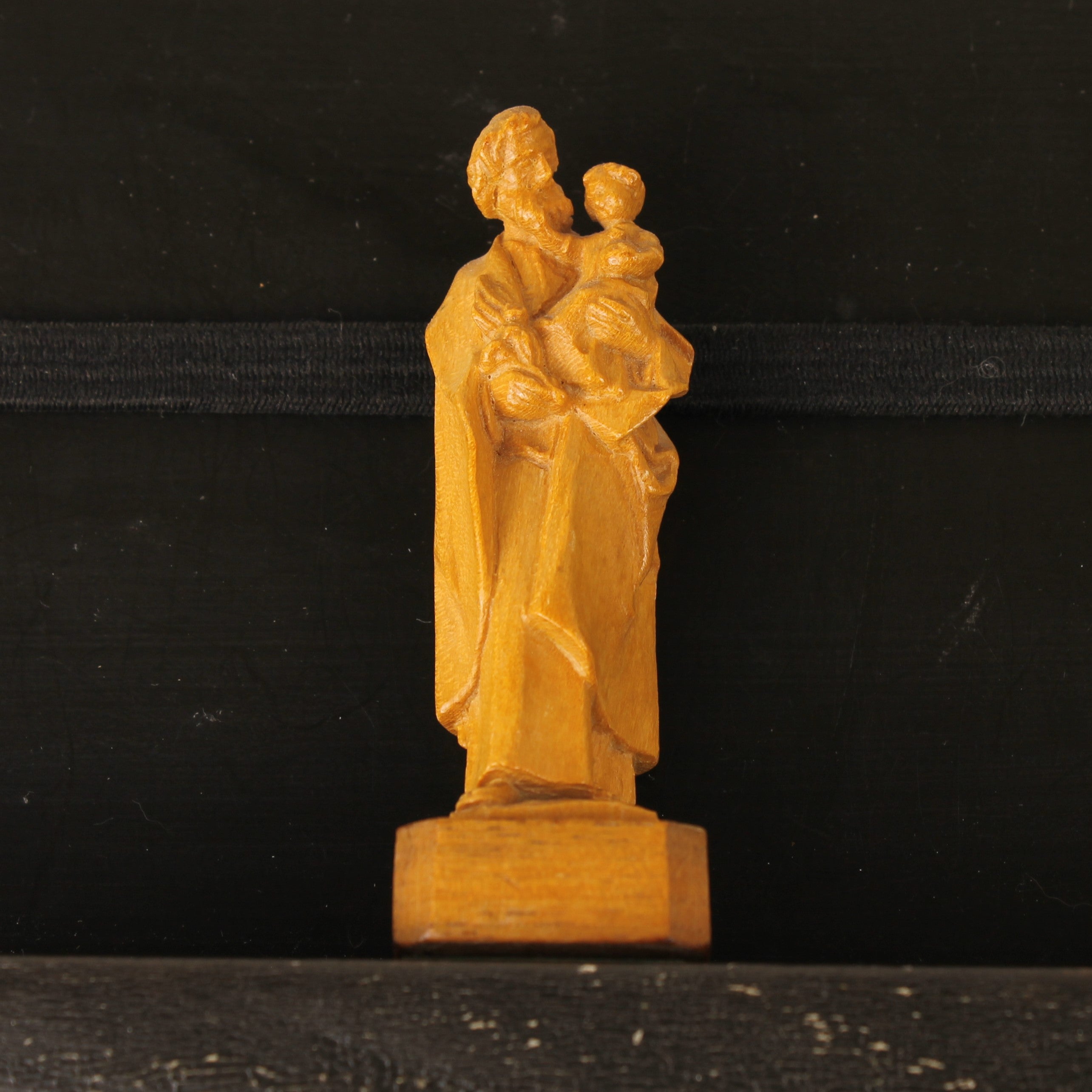 Handgesneden Vintage Sint Jozef met Kind – Nederlands Winkelstuk Den Haag