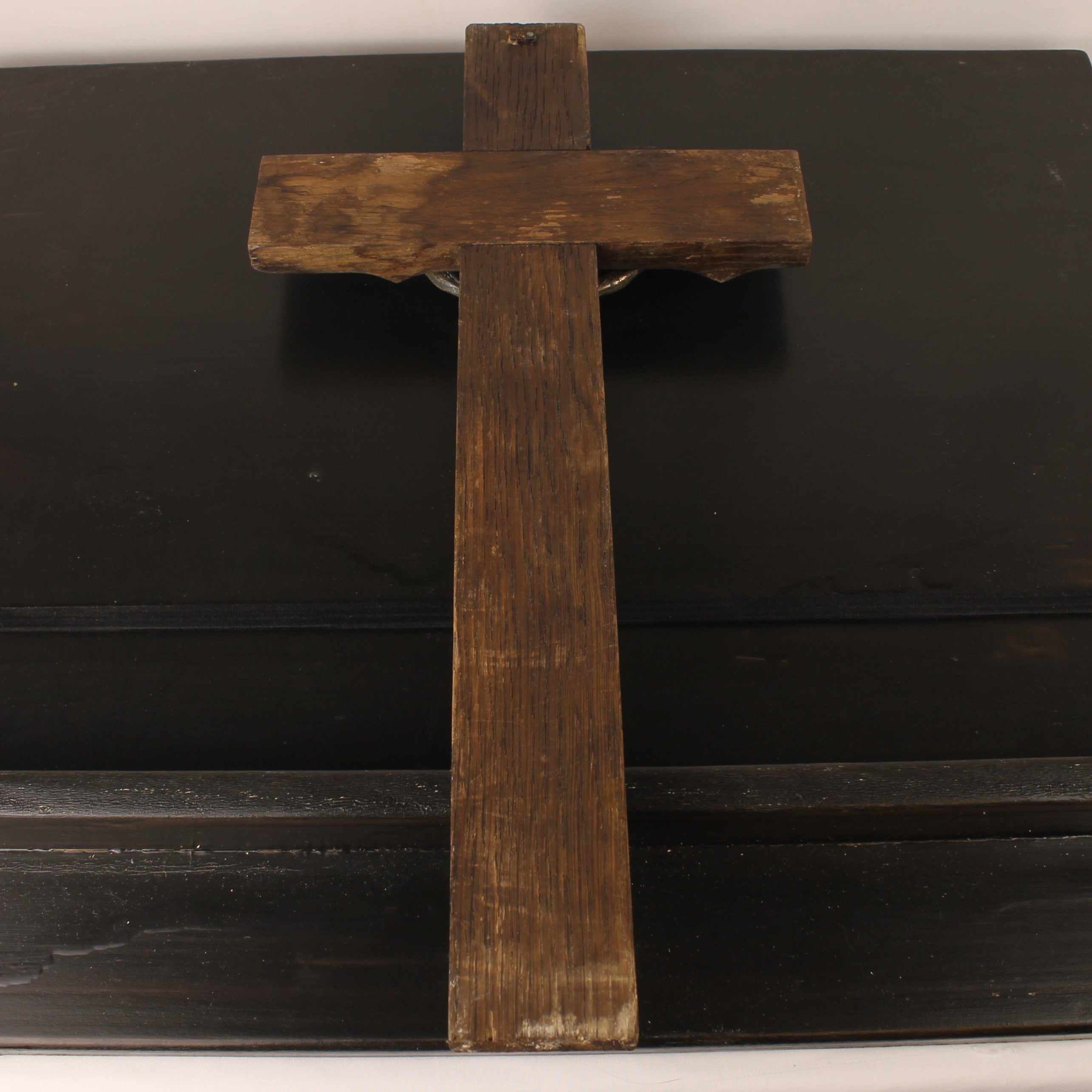 Houten Wandkruis met Messing Corpus – ca. 1900 – 40 cm