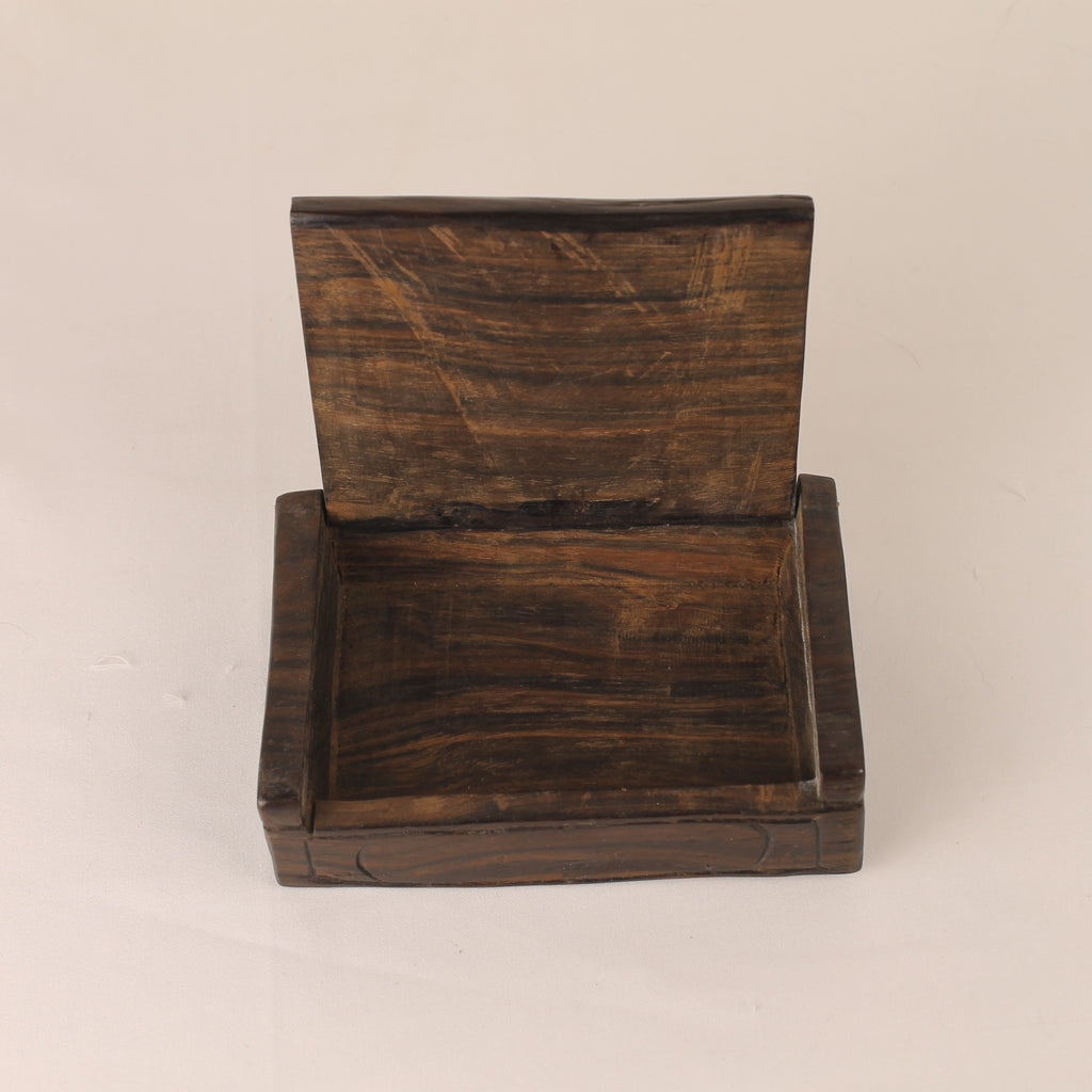 Handgesneden Houten Sierdoos – Bloemreliëf – 12 cm
