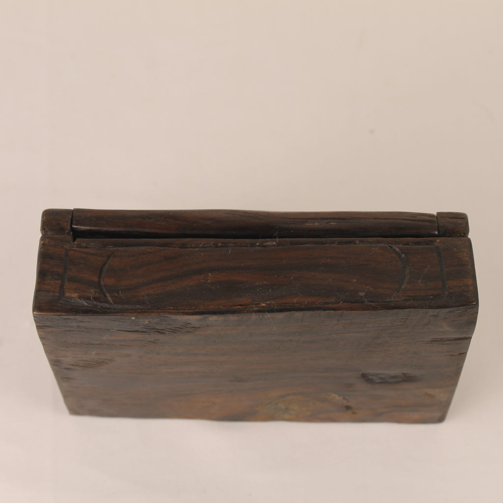 Handgesneden Houten Sierdoos – Bloemreliëf – 12 cm