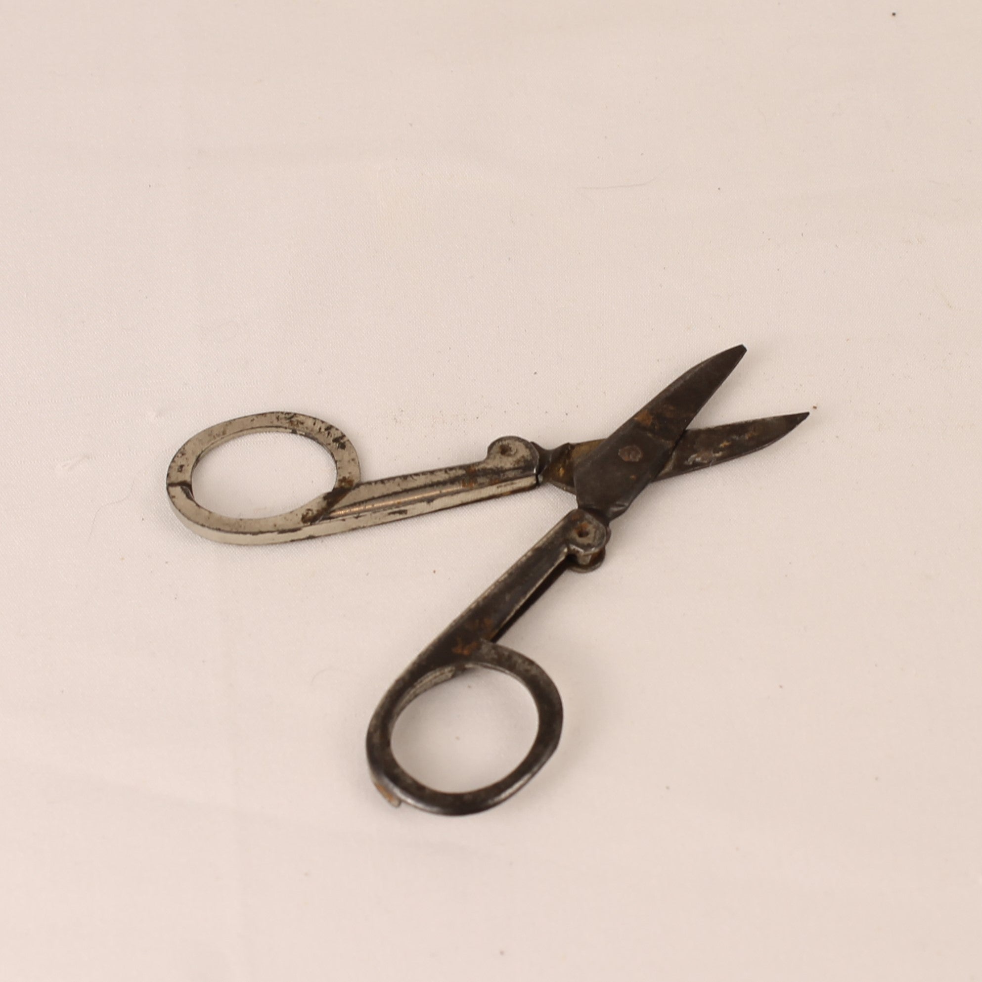 Inklapbare Stalen Zakschaar – ca. 1930–1950 – 9,2 cm