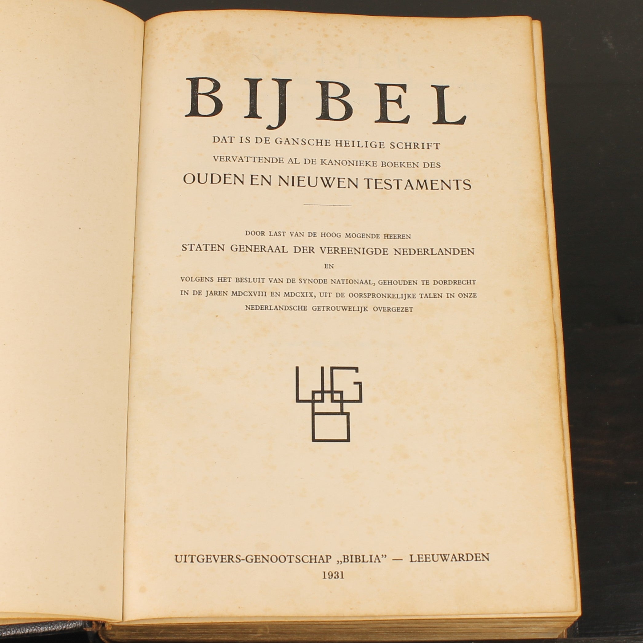 Dutch Authorized Version Bible 1931 – Publishers’ Society “Biblia” Leeuwarden – Gilt Edges – 25cm