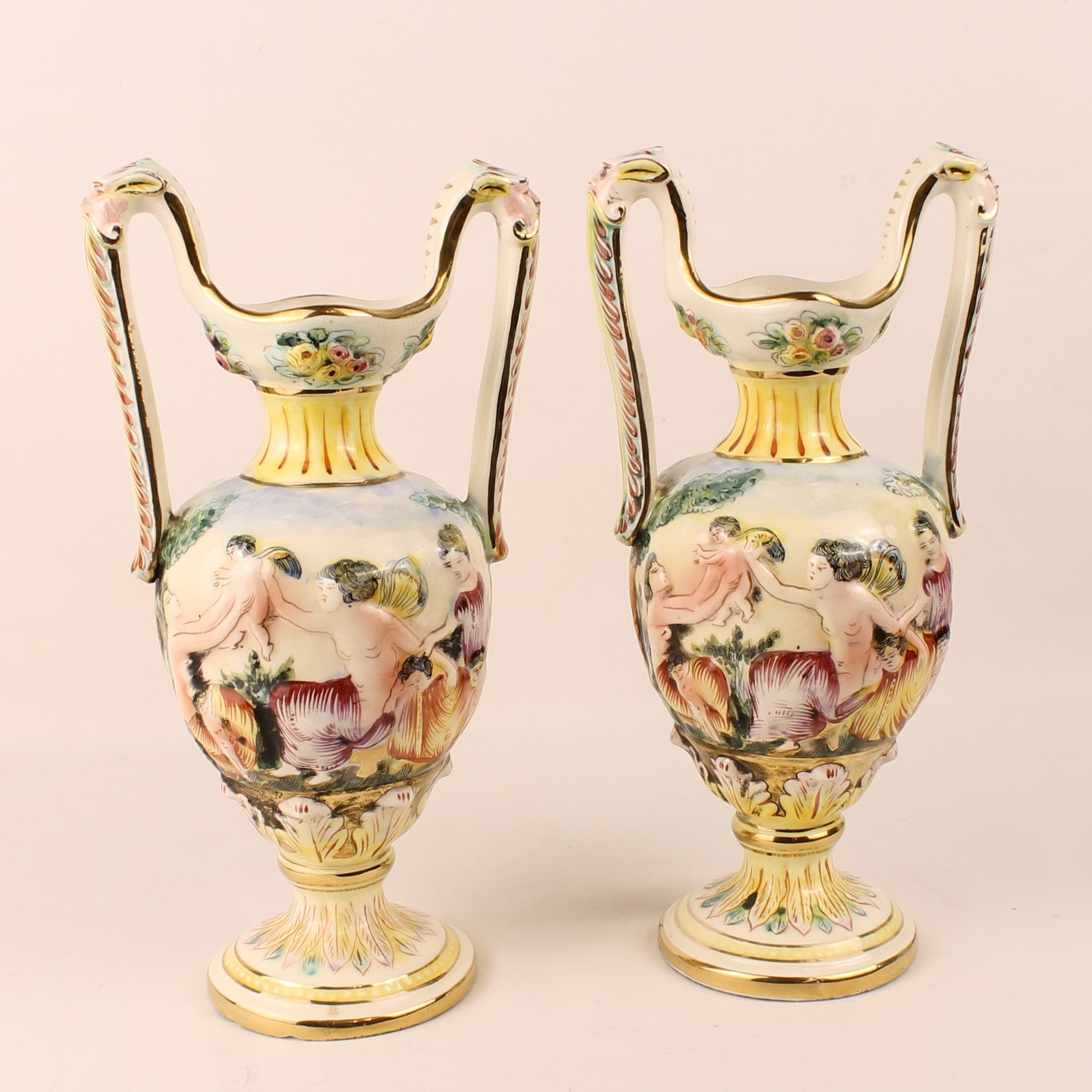 Capodimonte Sieramforen – Mythologisch Decor – Italië ca. 1960–1980 - set van 2