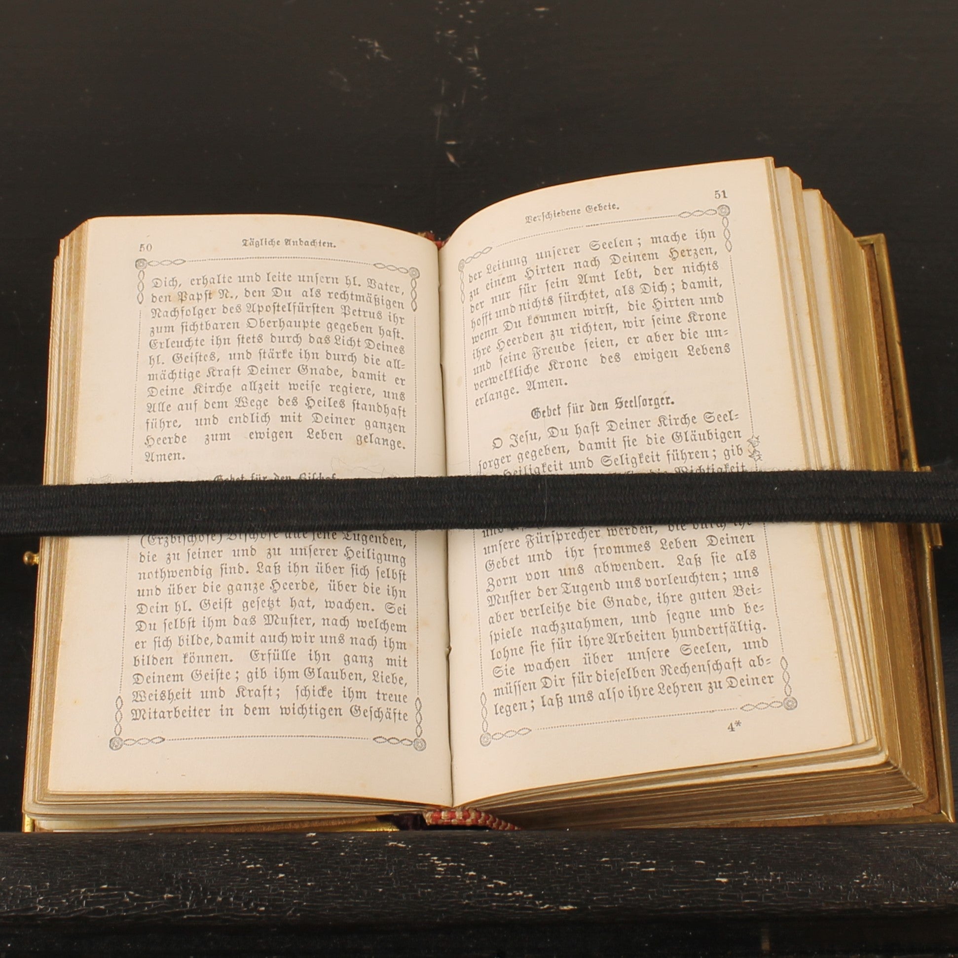 Im Kreuz ist Heil - Duits Gebedenboek 1875 - Luxe Metalen Band met Agnus Dei – Kevelaer