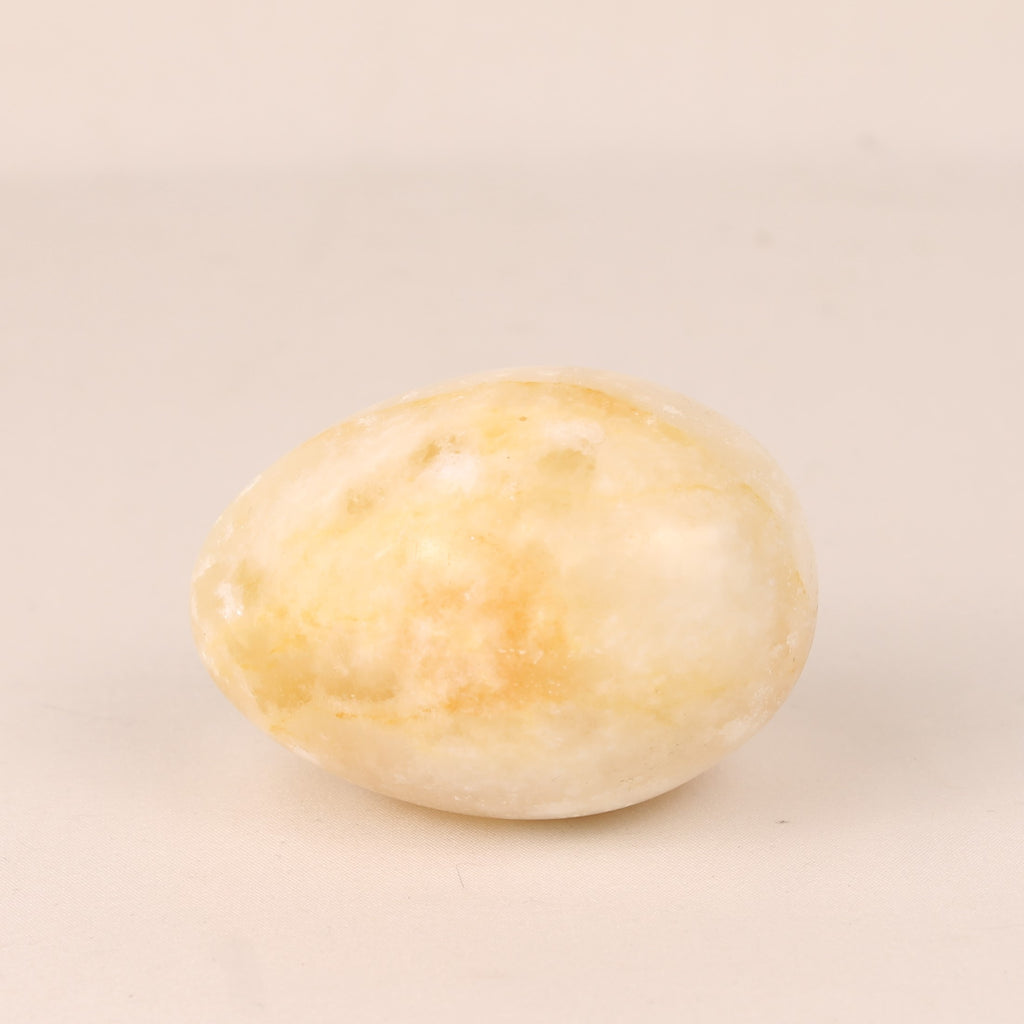 Onyx Natural Stone Egg 7 cm – Cream / Honey Calcite