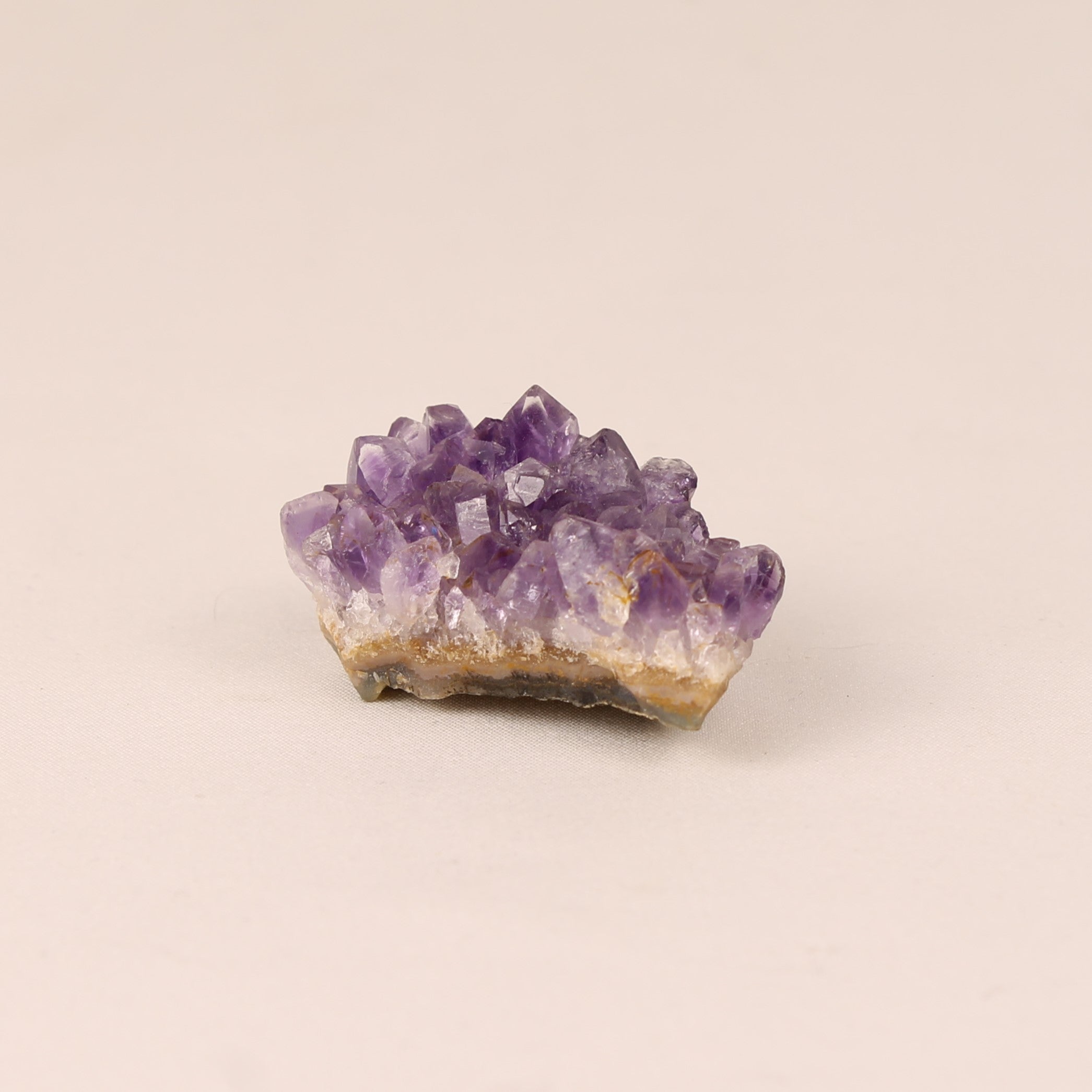 Cluster d'Améthyste sur Matrice d'Agate – 4,5 cm – Géode Brésilienne