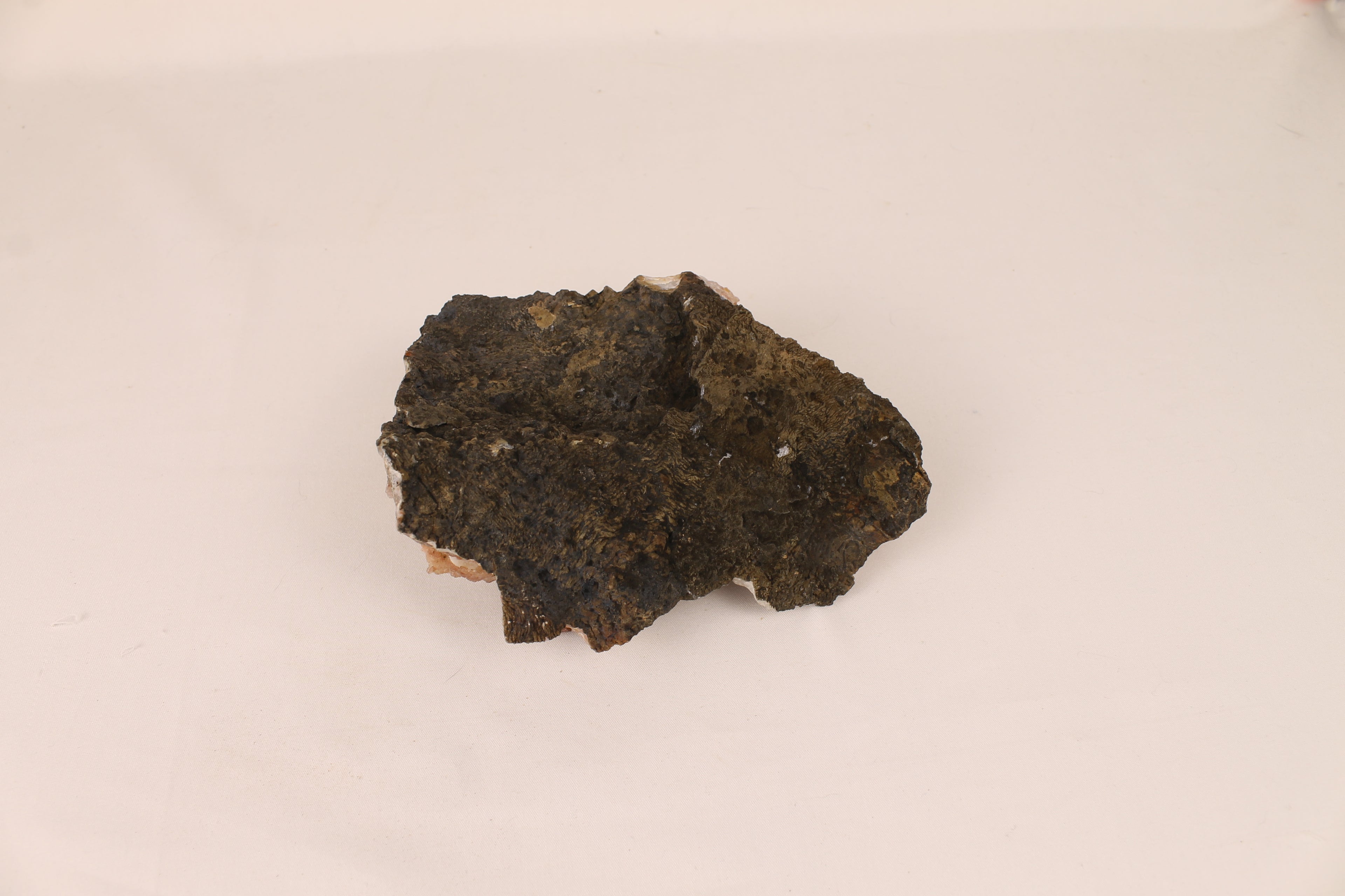 Stilbite Crystal Cluster on Basalt Matrix – 14 cm – India