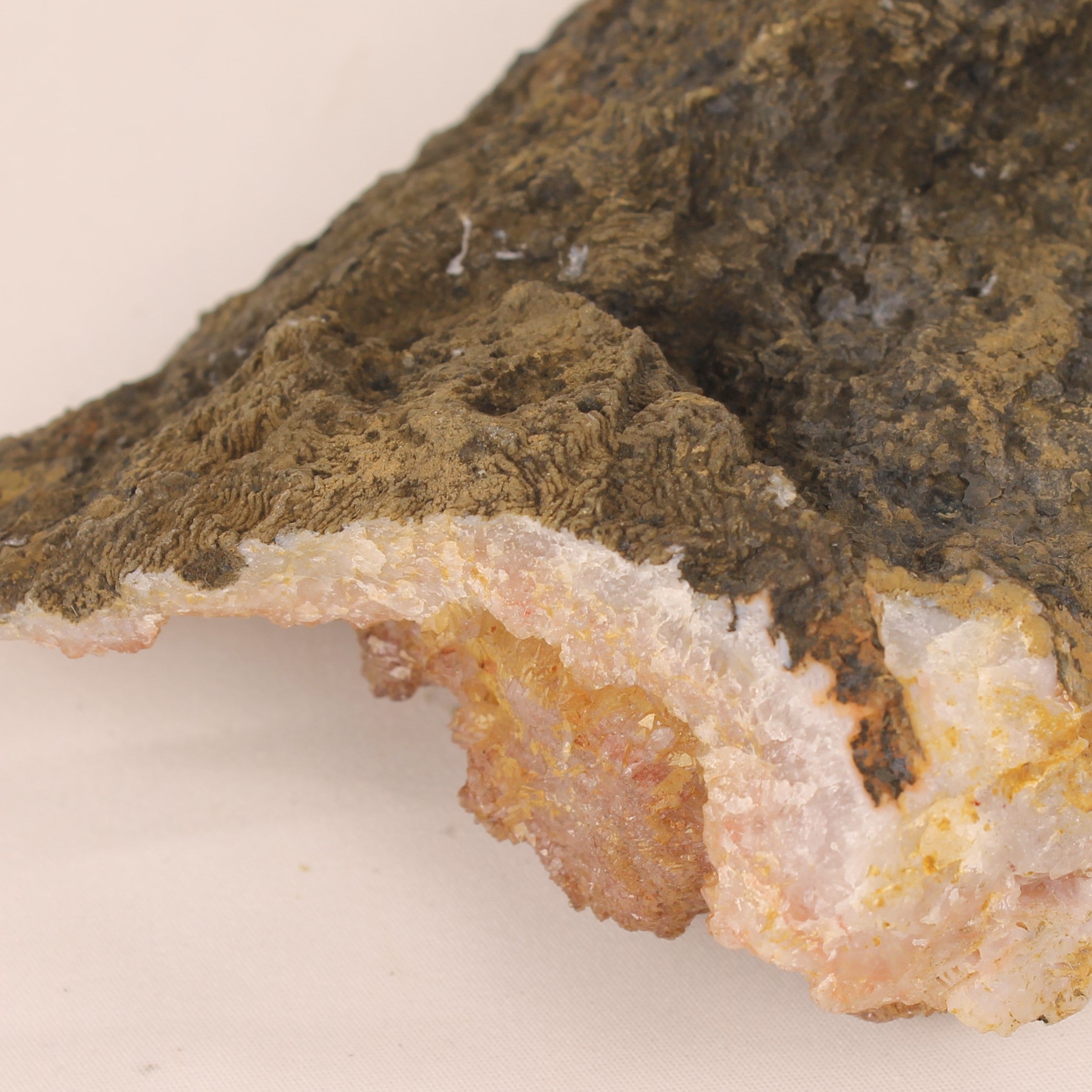 Stilbite Crystal Cluster on Basalt Matrix – 14 cm – India