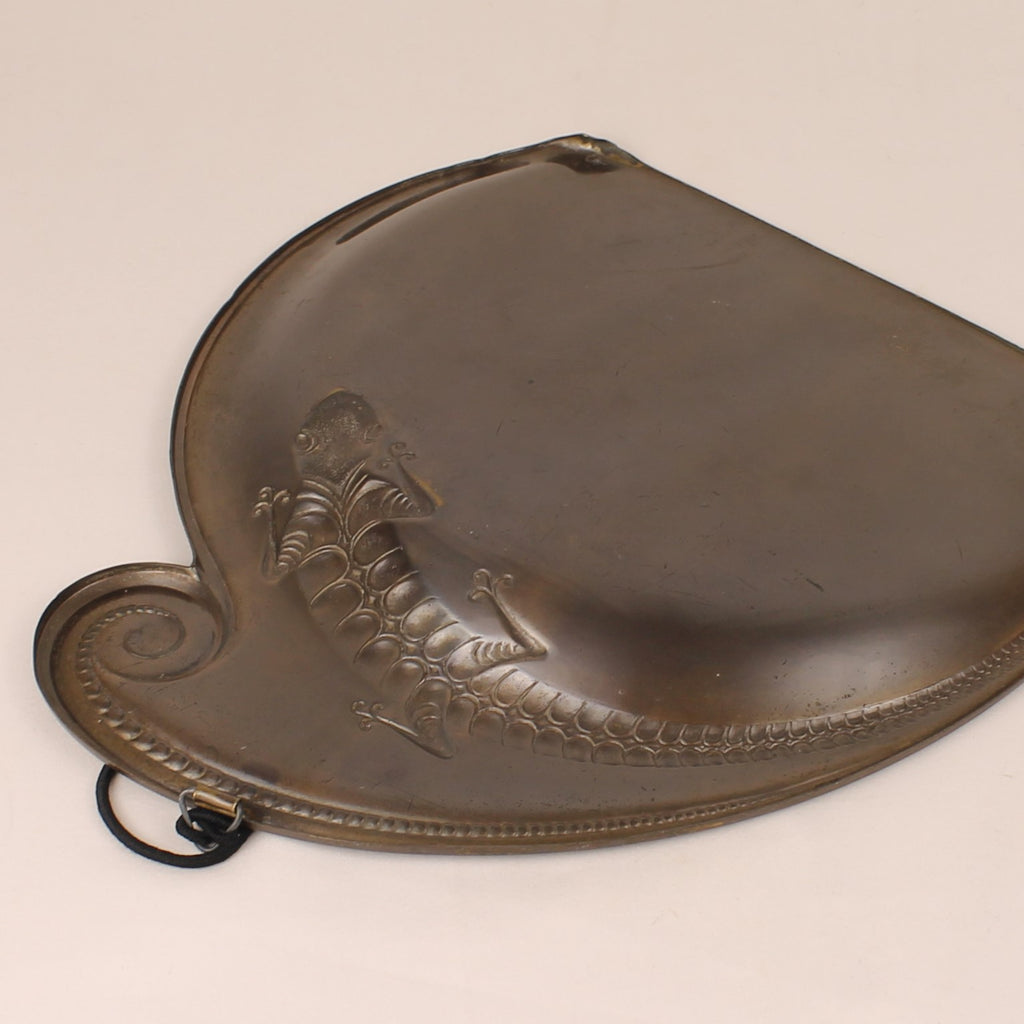 Art Nouveau Kruimelveger Set met Salamander – Jugendstil ca. 1900