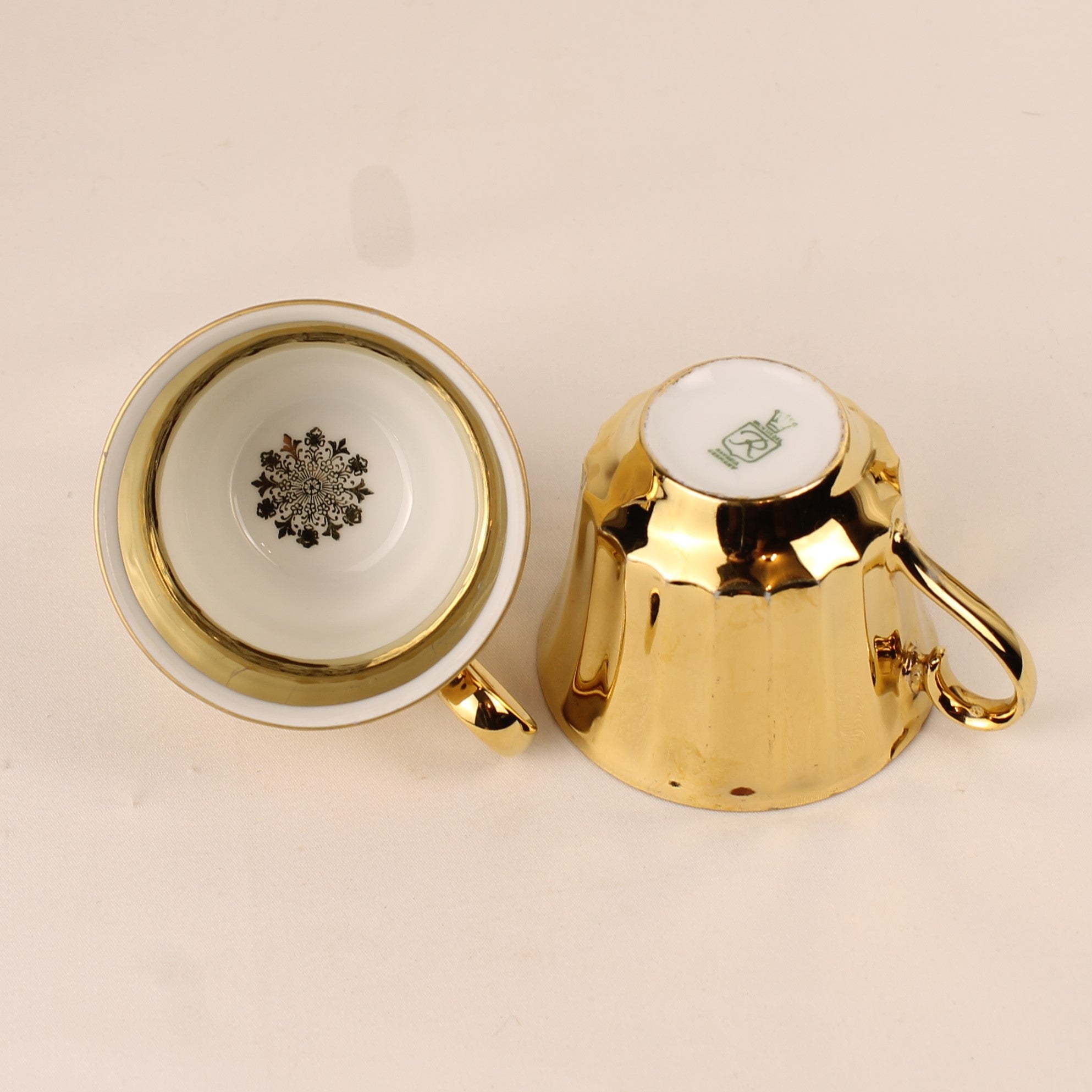 Wunsiedel Bavaria Volledig Verguld Mokka Servies – Mid Century Duitsland ca. 1960