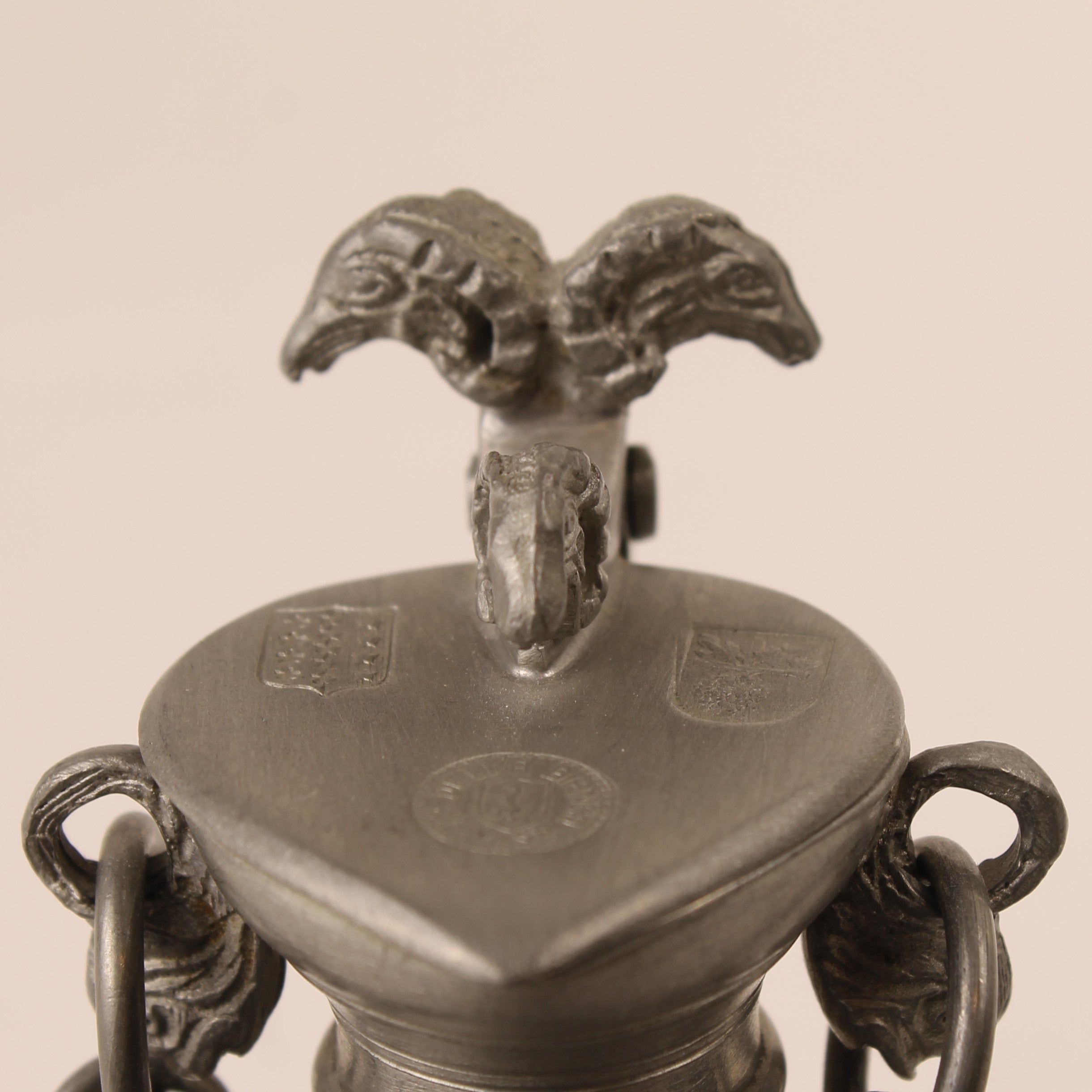 J.P. Della Bianca Zwitserse Tinnen Miniatuur Kruik met 3 Rammen