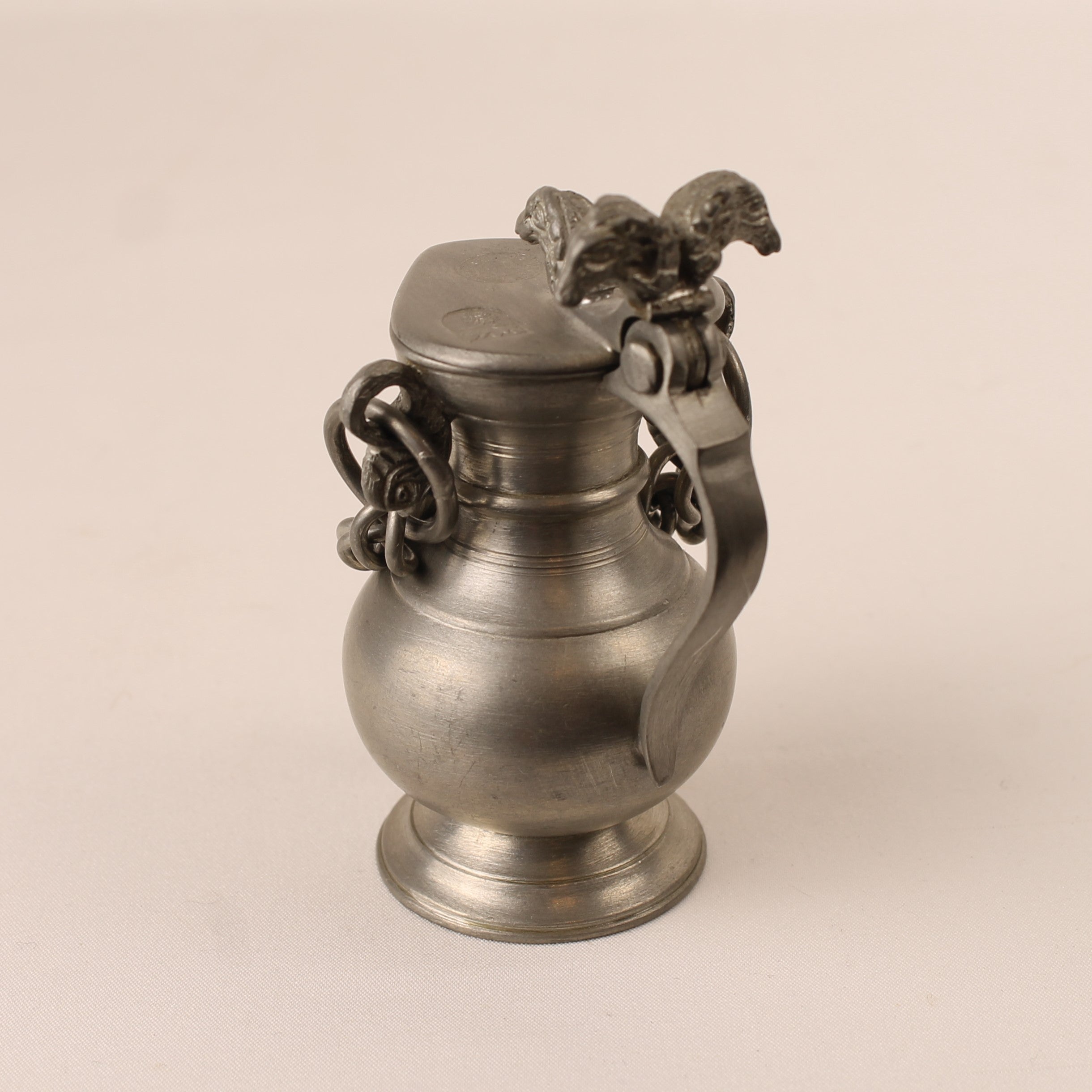 J.P. Della Bianca Zwitserse Tinnen Miniatuur Kruik met 3 Rammen