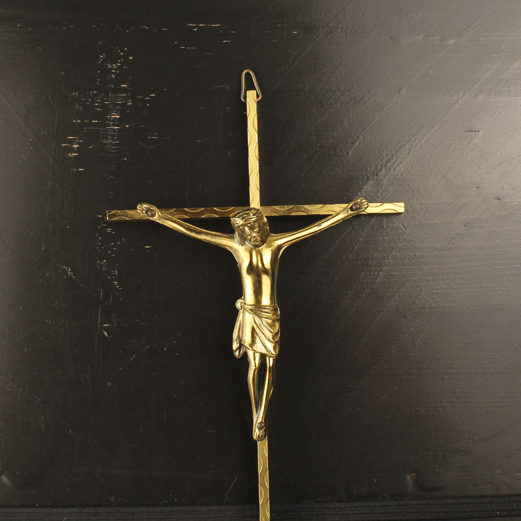 Wandkruis met Corpus - Goudkleurig 24.5cm