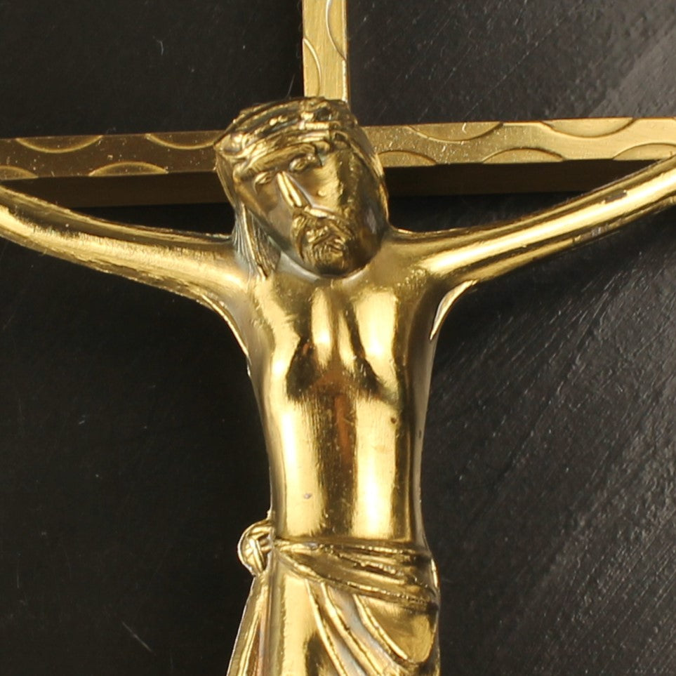 Wandkruis met Corpus - Goudkleurig 24.5cm