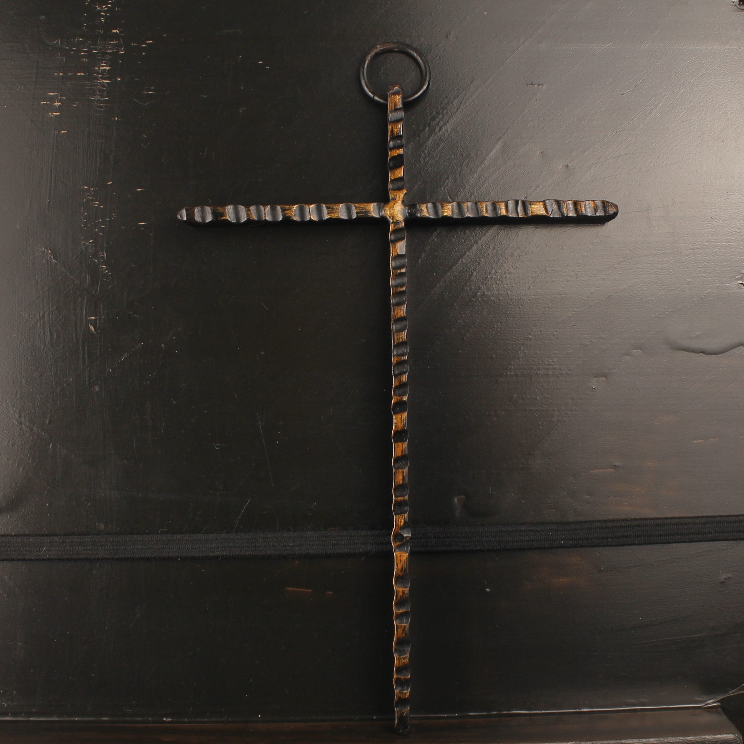 Wandkruis Smeedijzer - Handbewerkt 22.5 cm