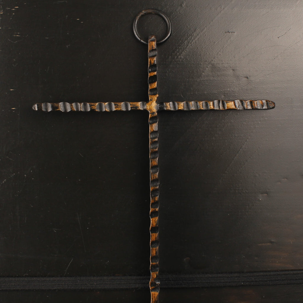 Wandkruis Smeedijzer - Handbewerkt 22.5 cm