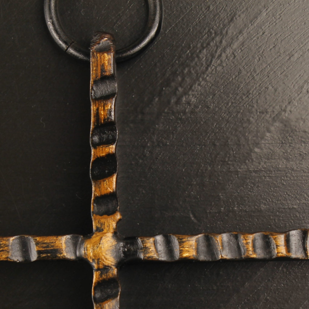 Wandkruis Smeedijzer - Handbewerkt 22.5 cm