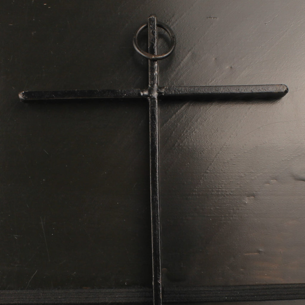 Wandkruis Smeedijzer - Handbewerkt 22.5 cm