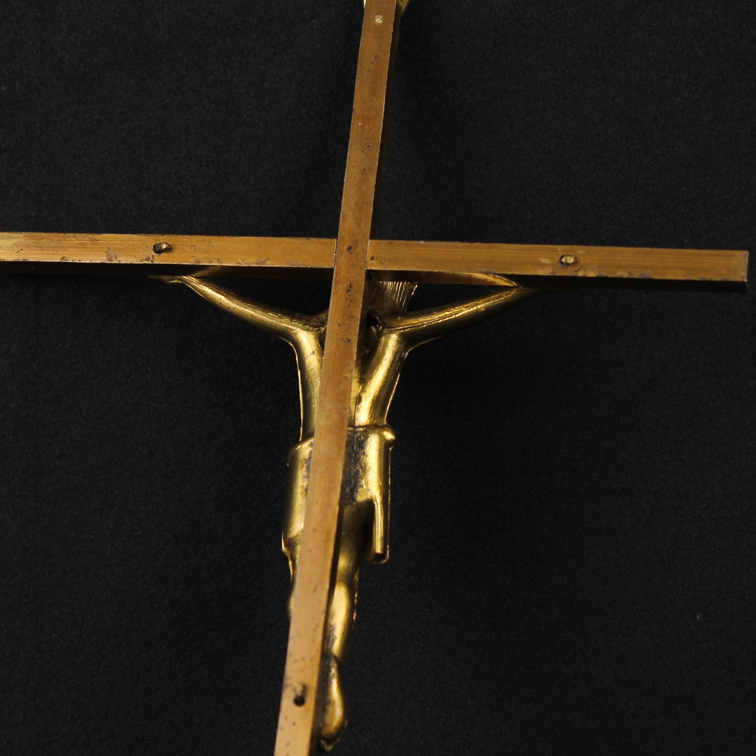 Wandkruis 25 cm - Crucifix in Goudkleurig Metaal - ca. 1960–1985