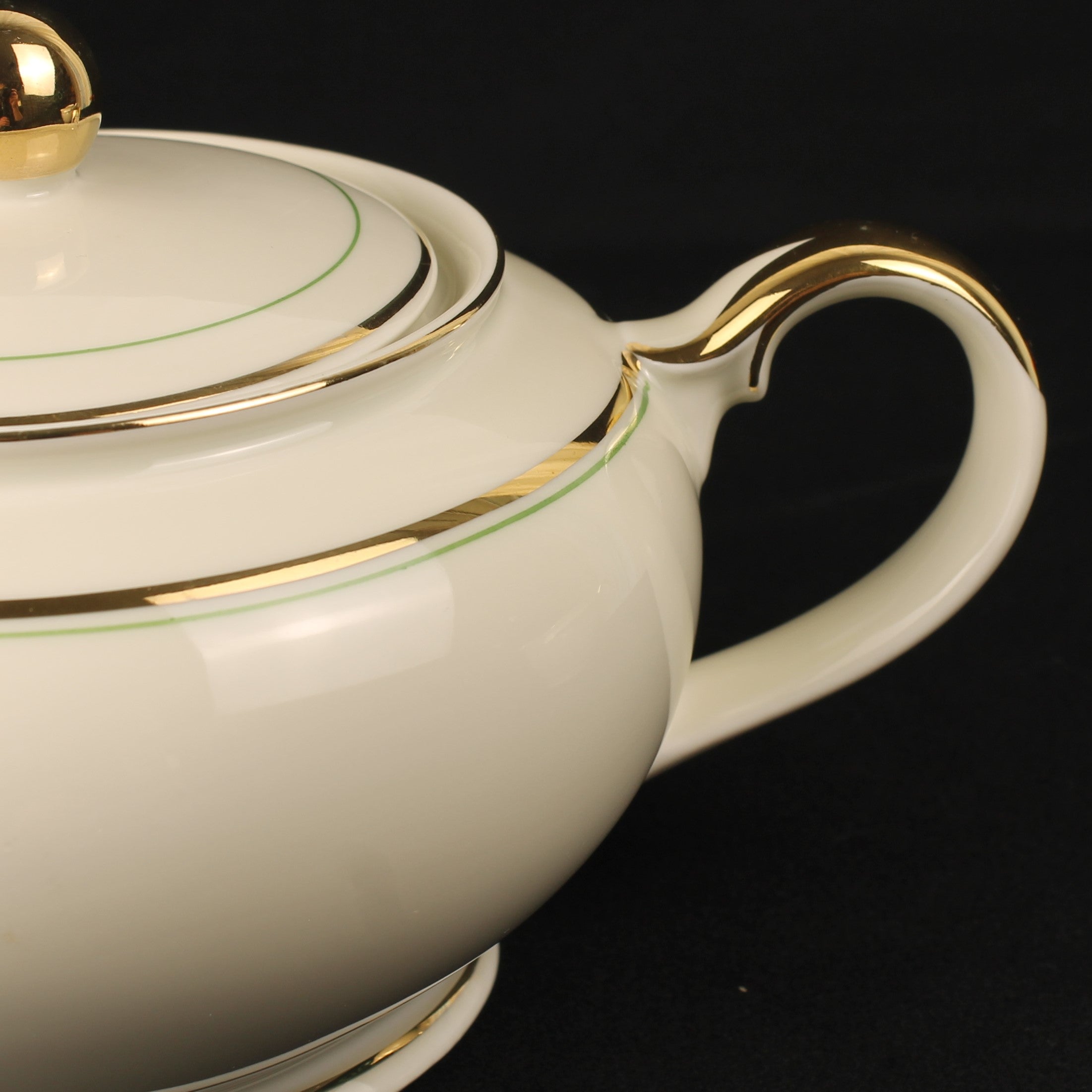 Bavaria Theeservies 16-delig – Goudrand & Groene Bies