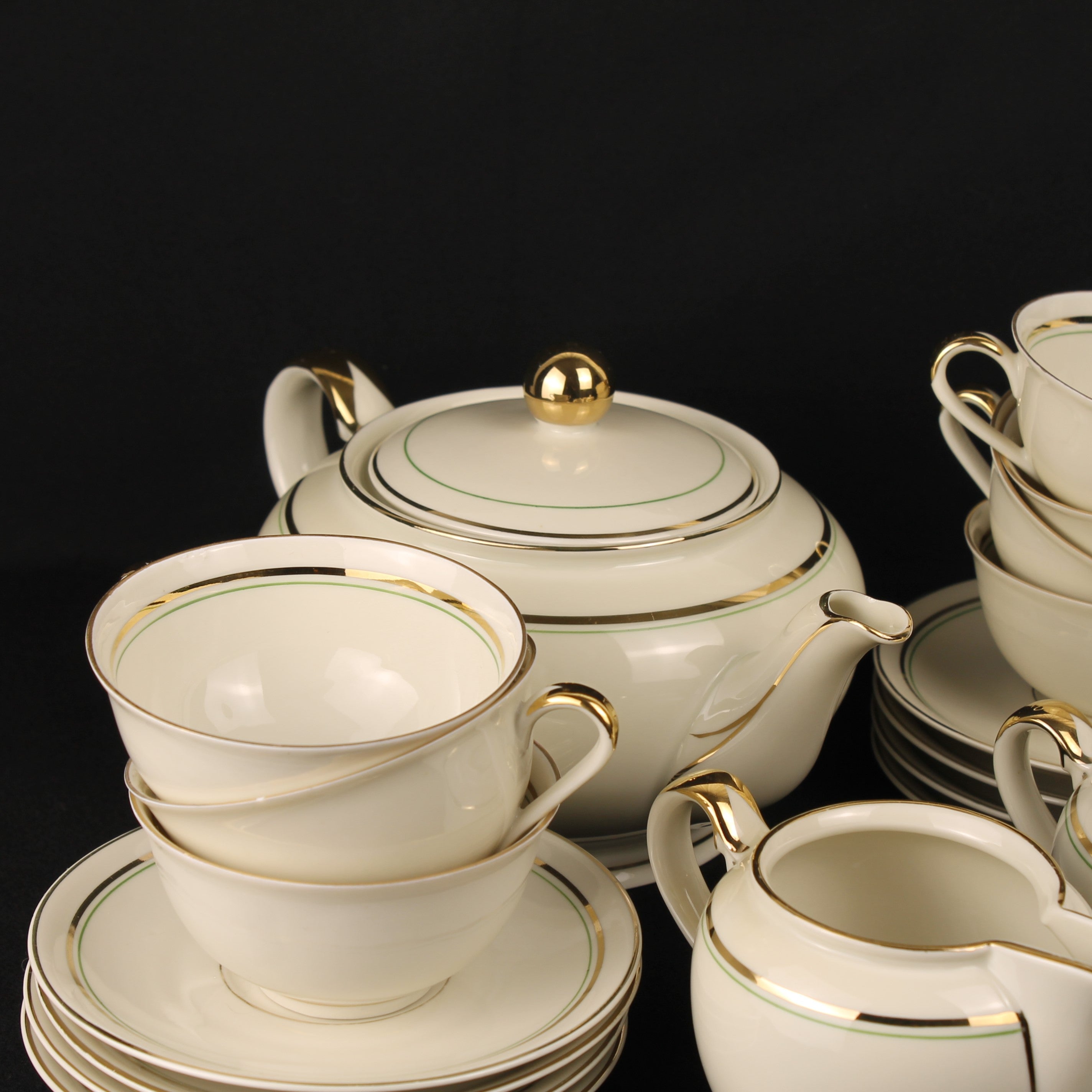 Bavaria Theeservies 16-delig – Goudrand & Groene Bies