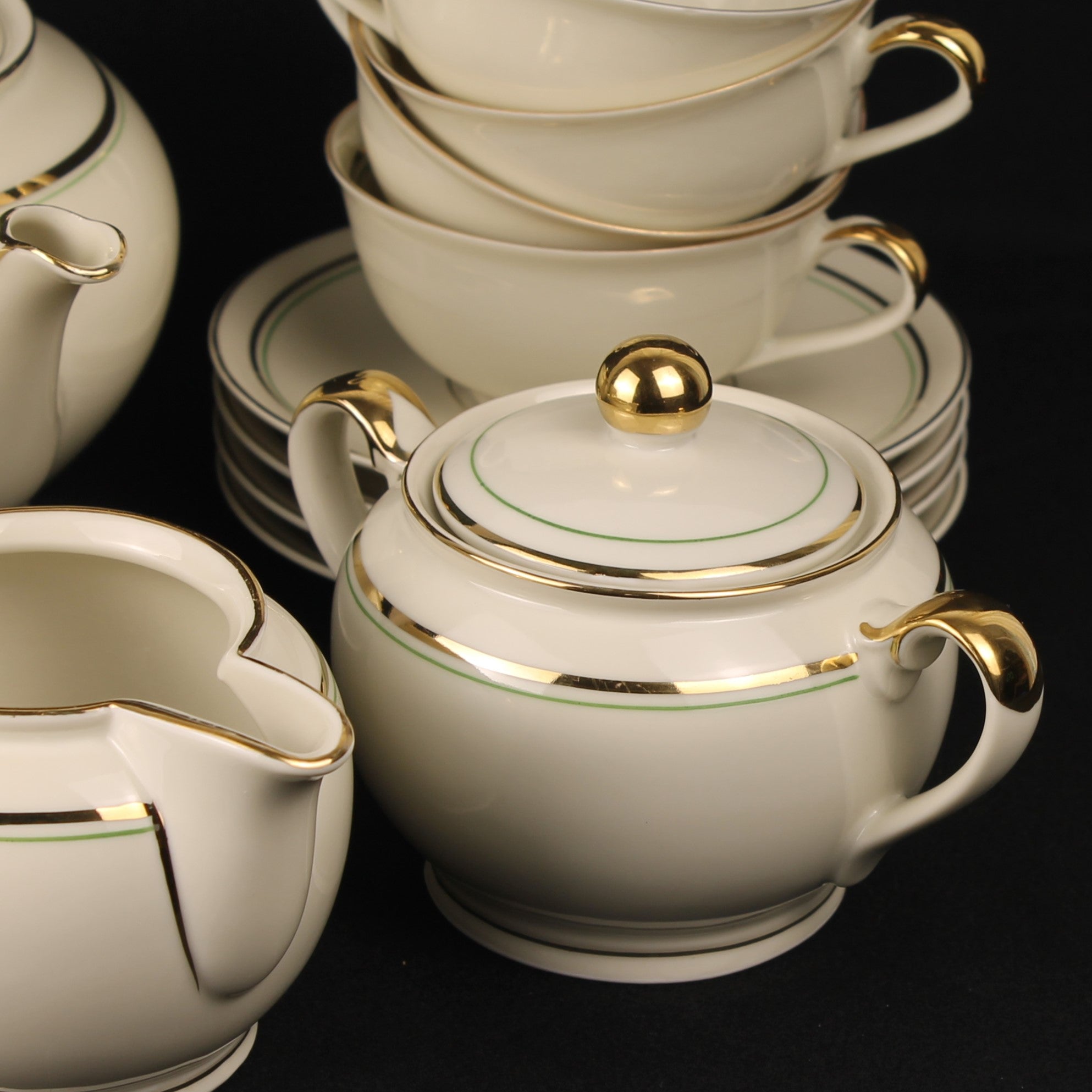 Bavaria Theeservies 16-delig – Goudrand & Groene Bies