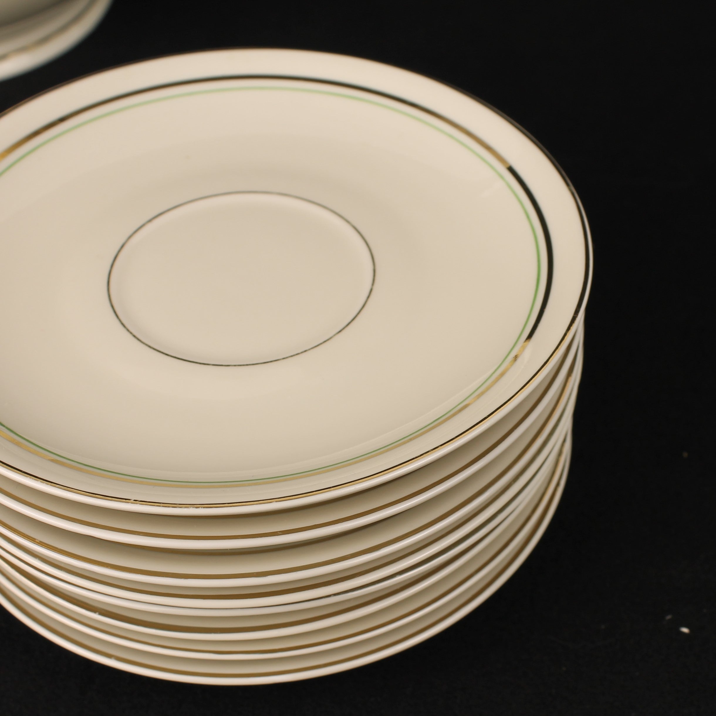 Bavaria Theeservies 16-delig – Goudrand & Groene Bies