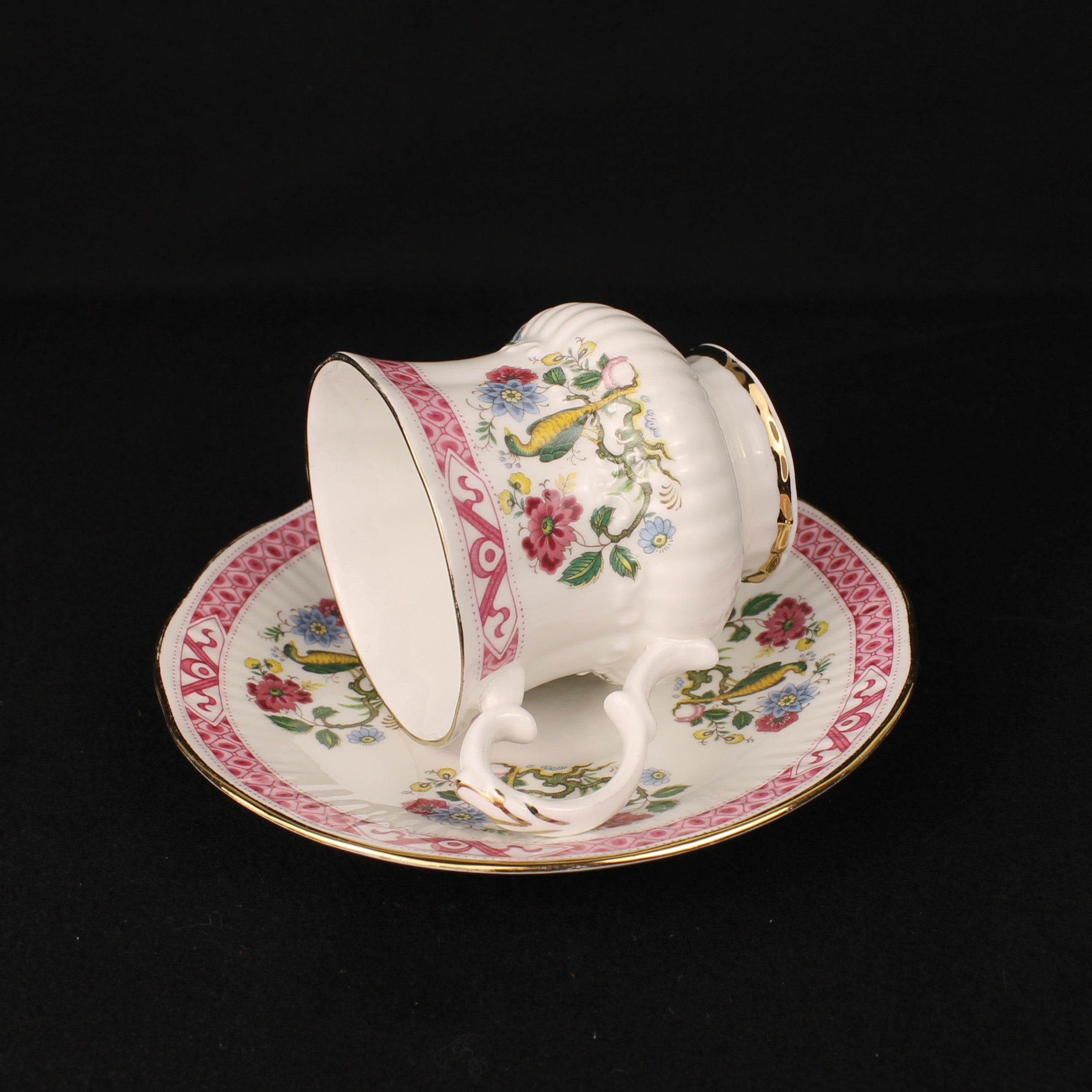 Elizabethan Fine Bone China Kop en Schotel – Exotische Vogel met Roze Band en Vergulding