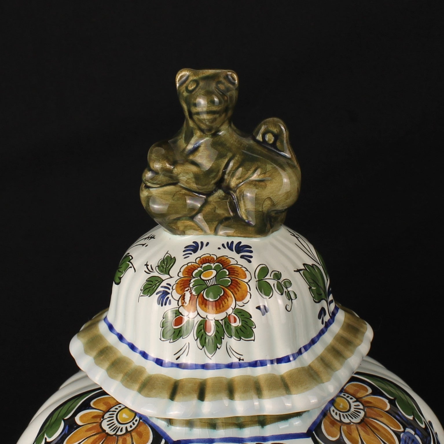 Delft Polychroom Handbeschilderde Dekselvazen Set – 33 & 28 cm – Holland