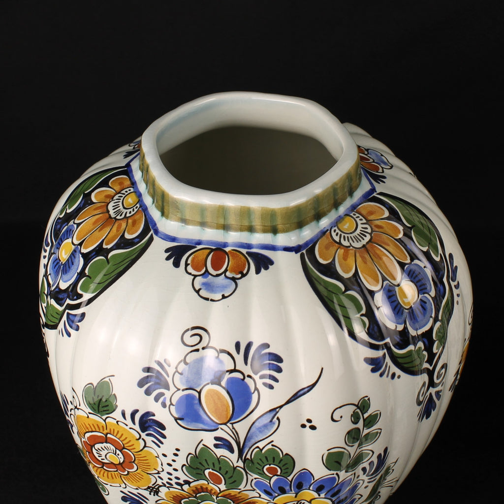 Delft Polychrome Hand-Painted Lidded Vases Set – 33 & 28 cm – Holland