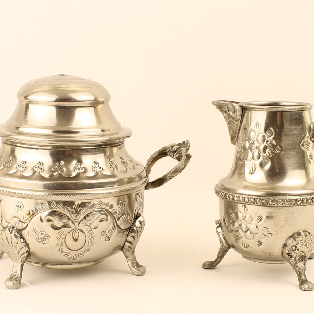 Sucrier et pot à lait argentés sur pieds – Exportation Indienne – Style rococo