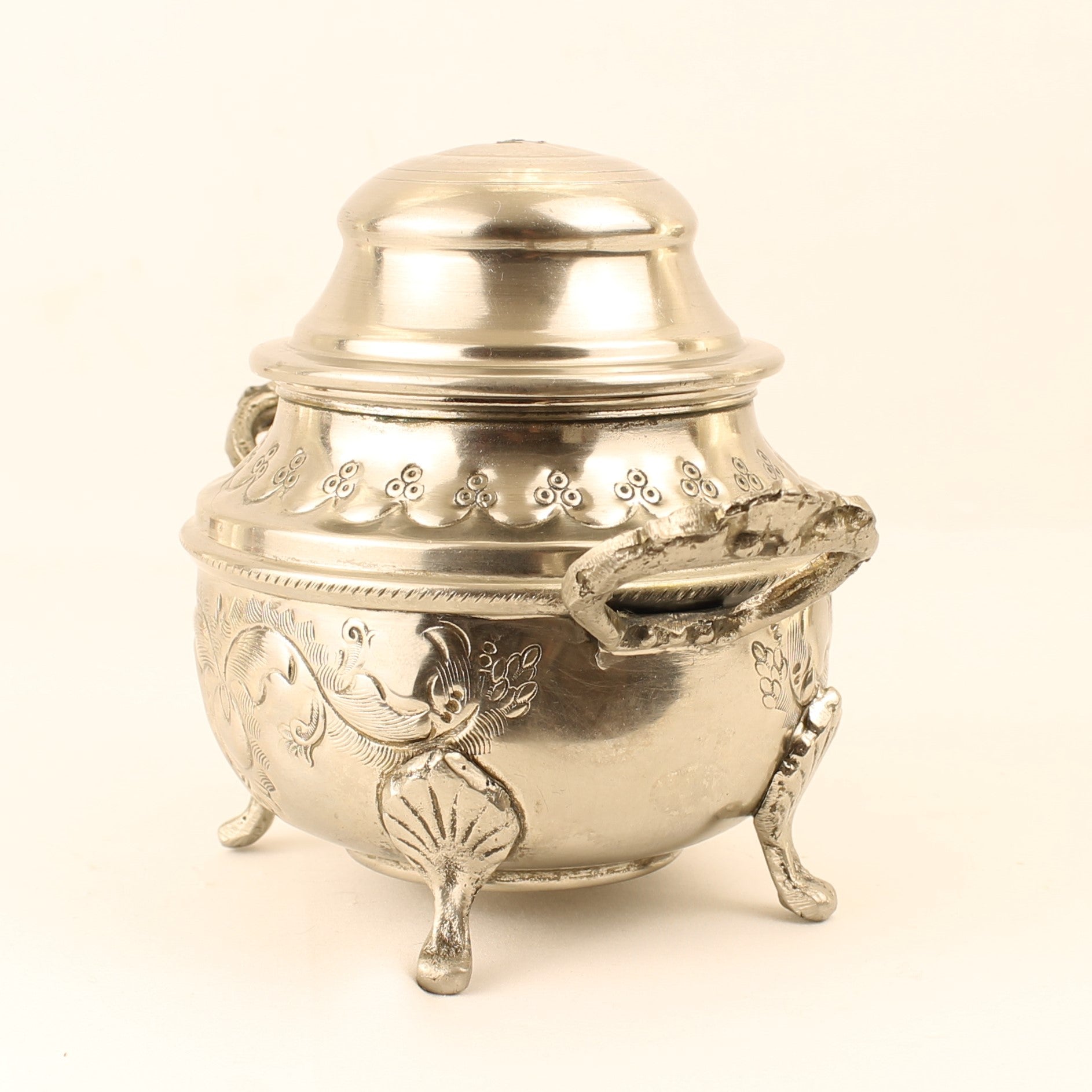 Sucrier et pot à lait argentés sur pieds – Exportation Indienne – Style rococo