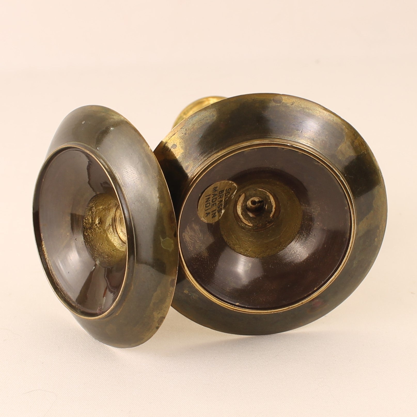 Chandeliers en Laiton – Lot de 2 – Laiton Massif Inde – Années 70