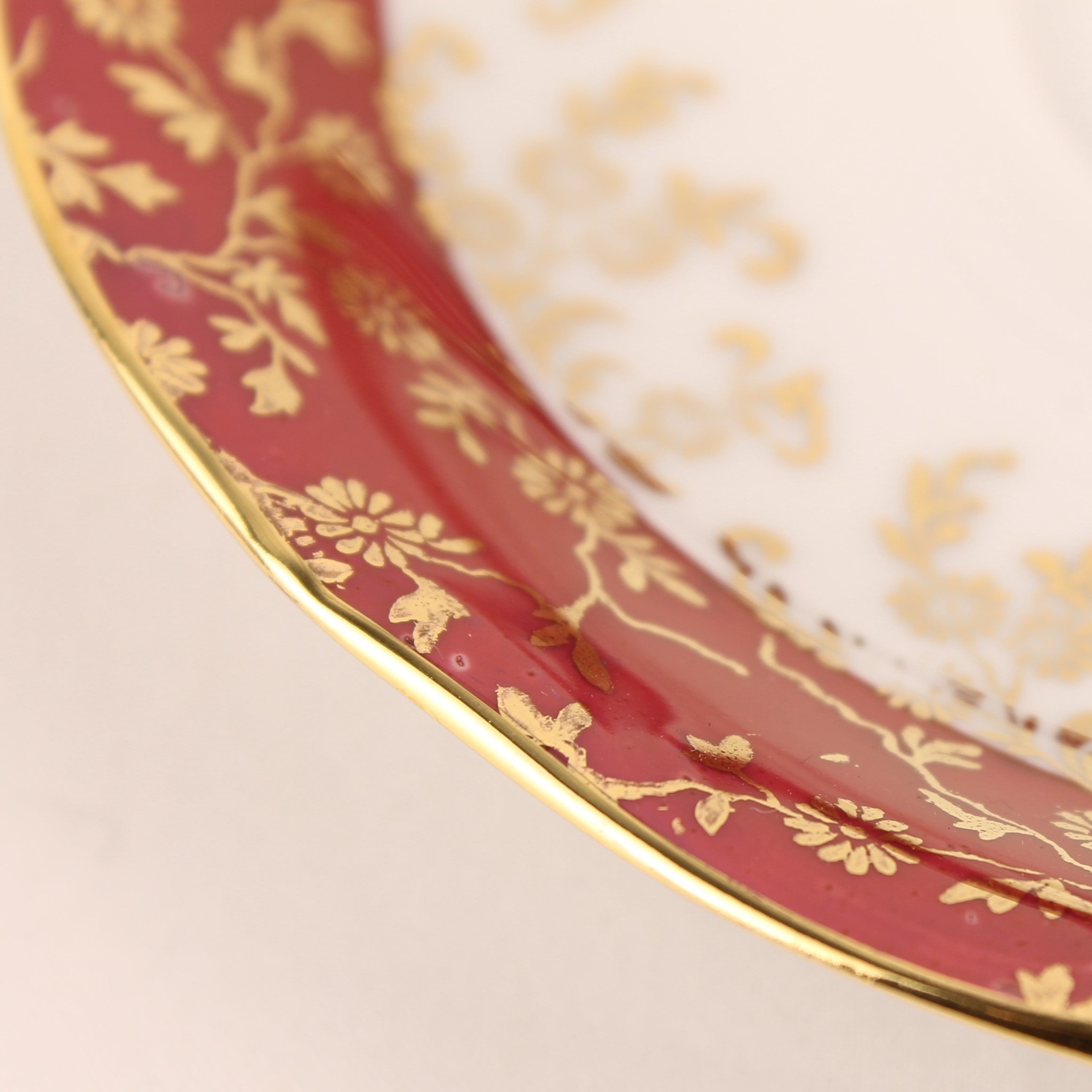 HK Bavaria Porseleinen Kop en Schotel – 24 Karat Gold – Handarbeit – Vintage Duitsland