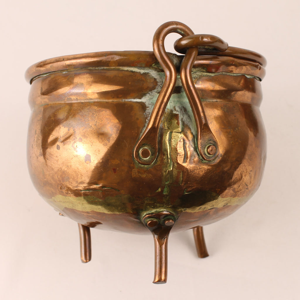 Copper Pots on Tripods – Set of 2 – c. 1910–1925 - Hand-Hammered